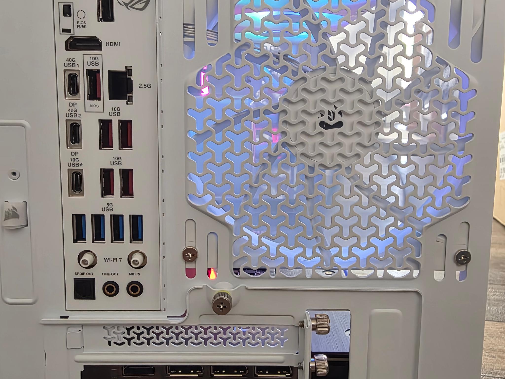 NVIDIA GeForce RTX 4090 - Image 5