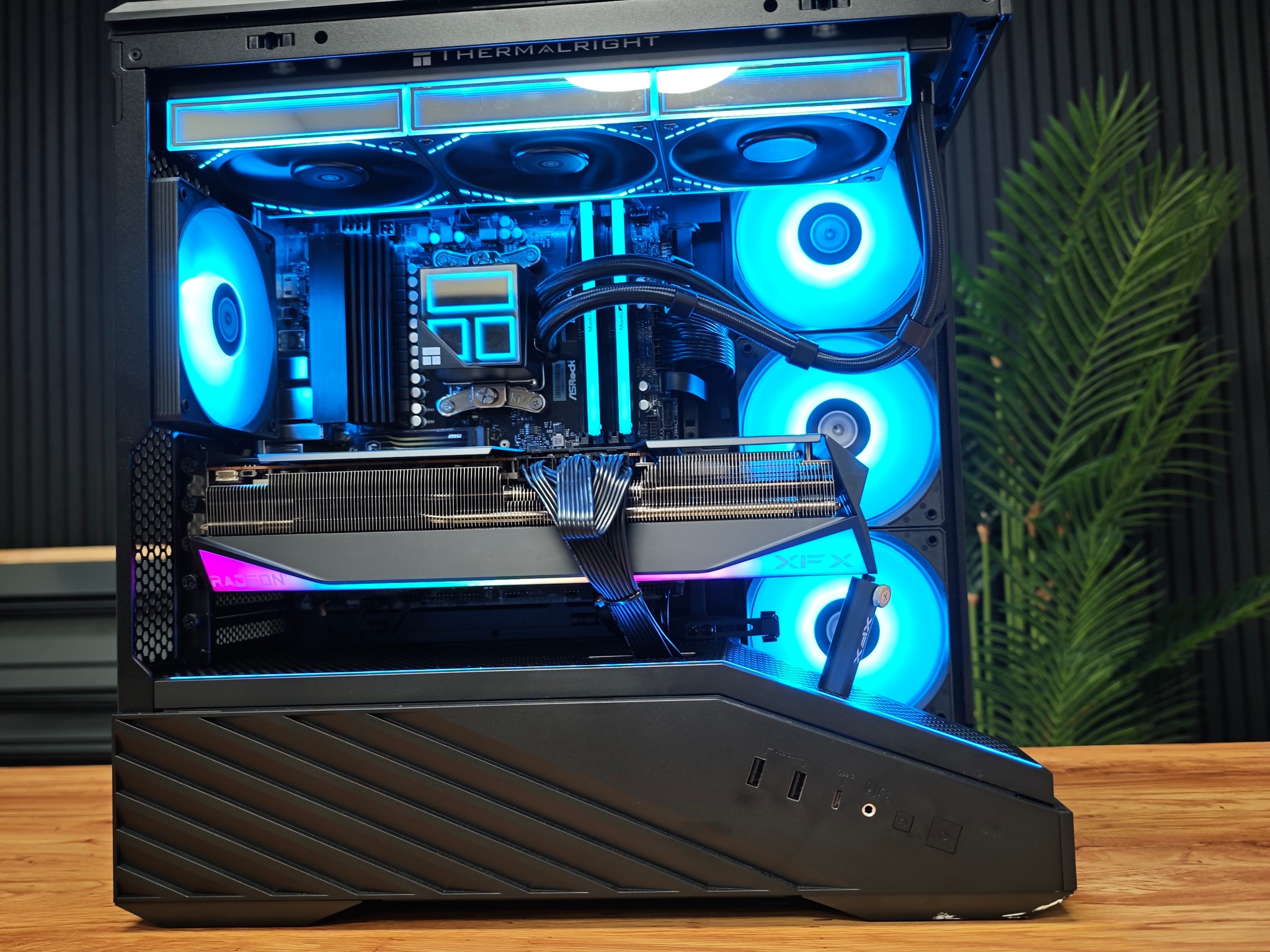 High End Gaming PC - Ryzen 7 7800X3D - RX 9070 XT