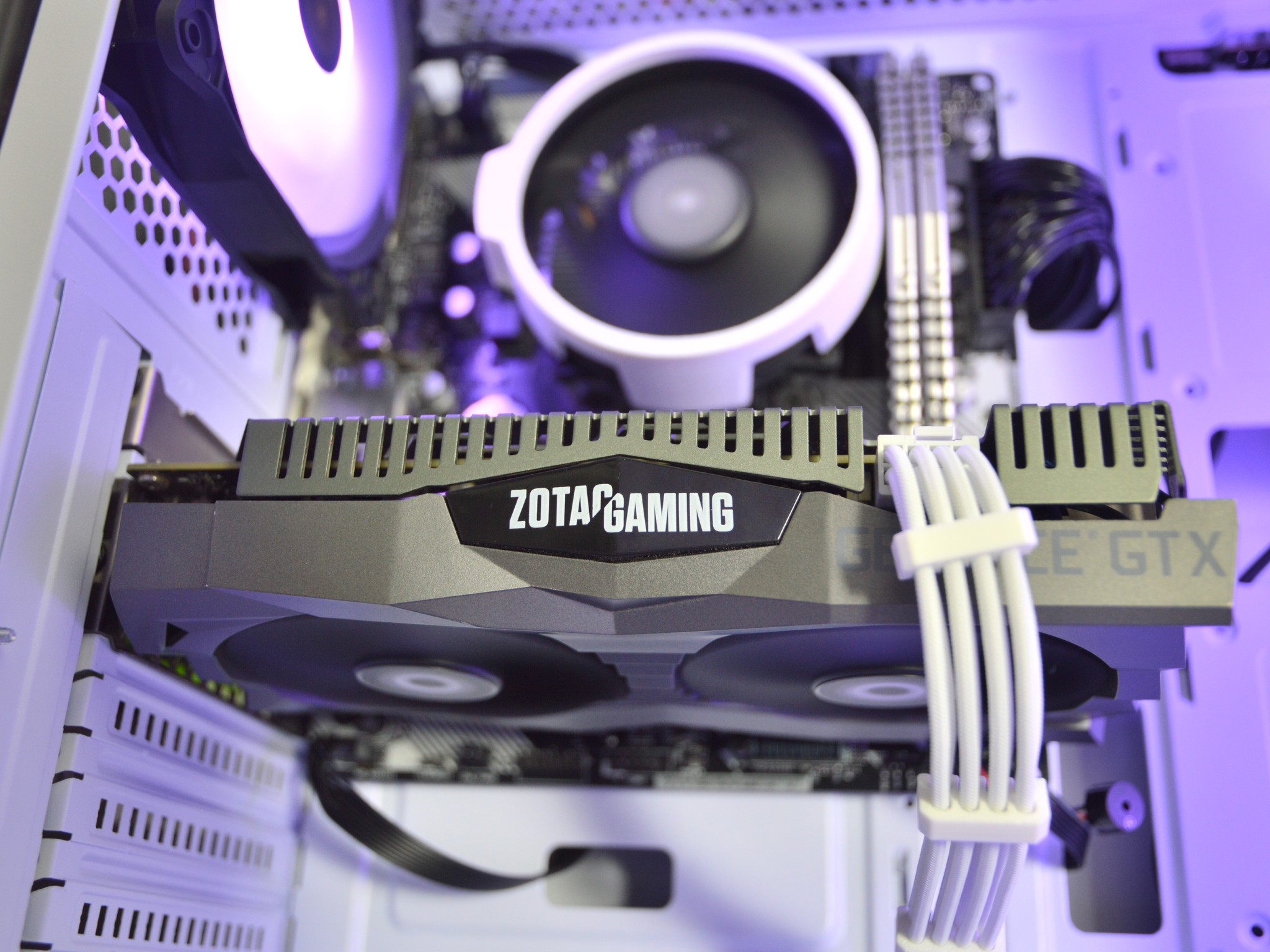 ⚪🟣| GTX 1660 Ti 6GB | RYZEN 5 3500 | 16GB DDR4 RAM | 512 GB NVME SSD | Violet Skies |