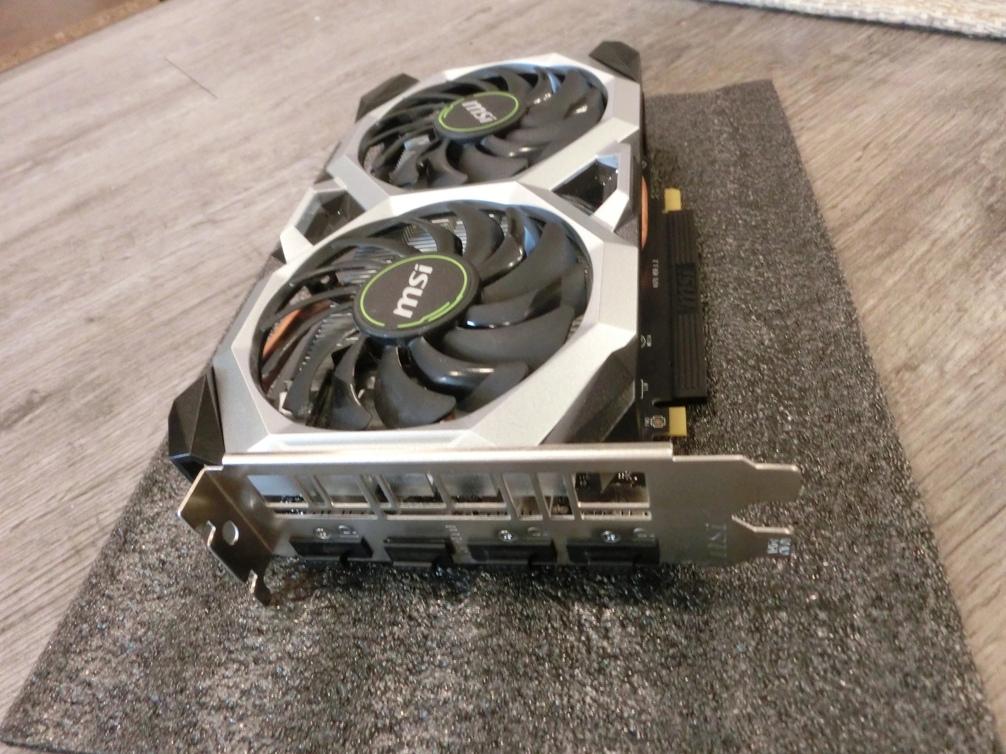 MSI VENTUS XS OC GeForce GTX 1660 SUPER 6 GB Video Card