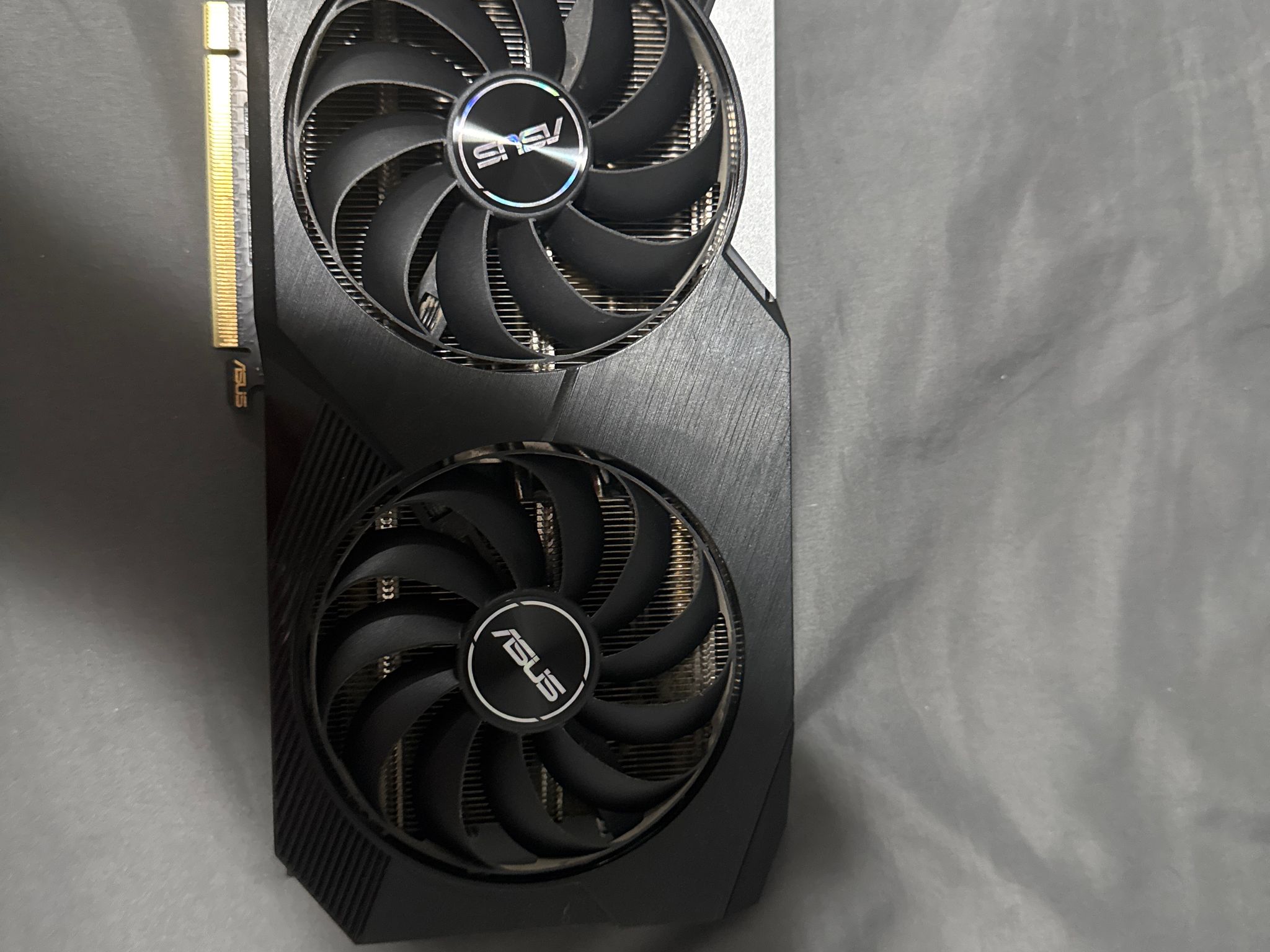 Asus dual fan 3070, i5 13600k, 64 gbs of corsait vengeance ram and a 850 watt psu