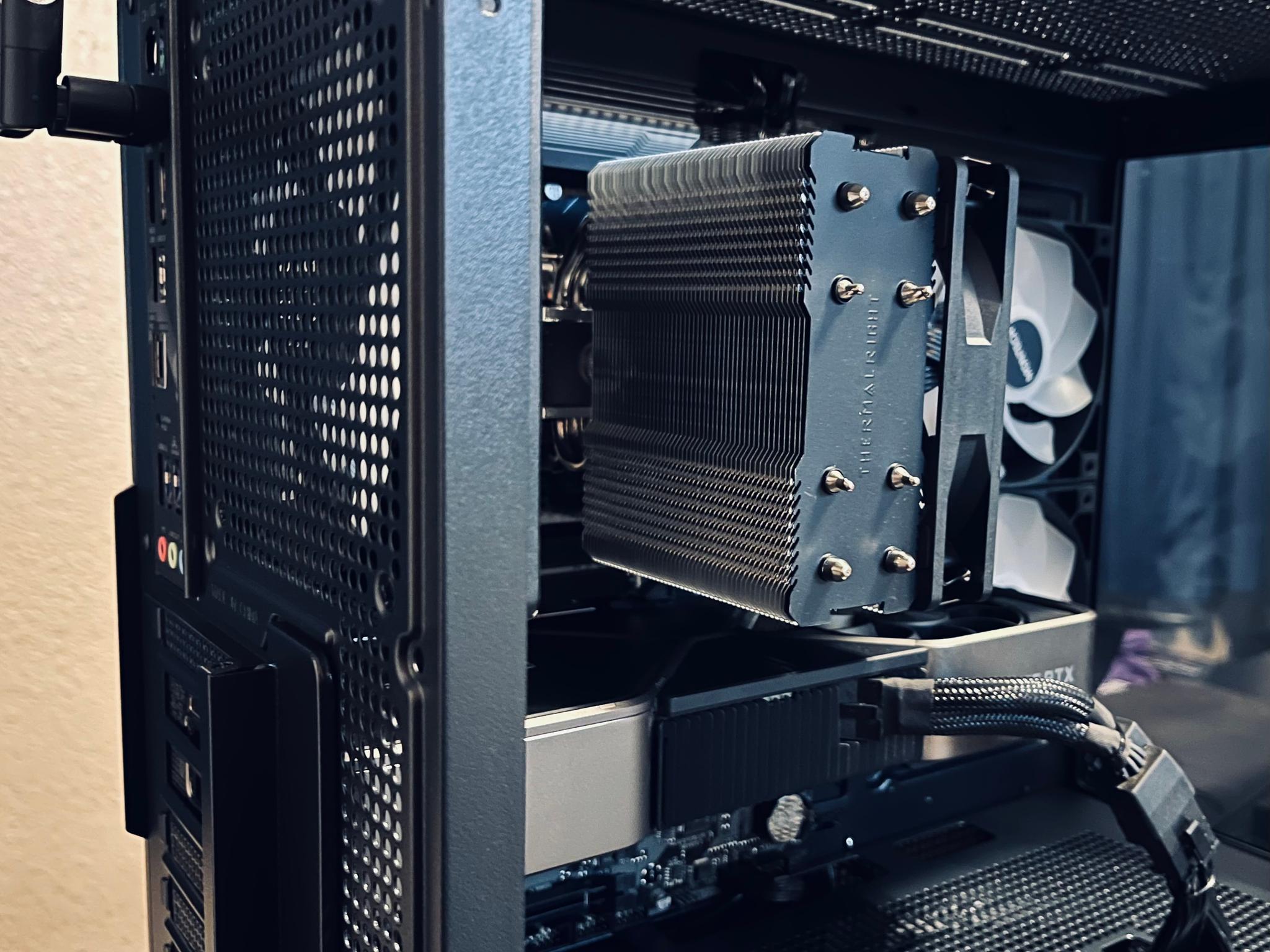 Pro Gaming PC |RTX 3080 // Ryzen 7700X // 32GB DDR5|