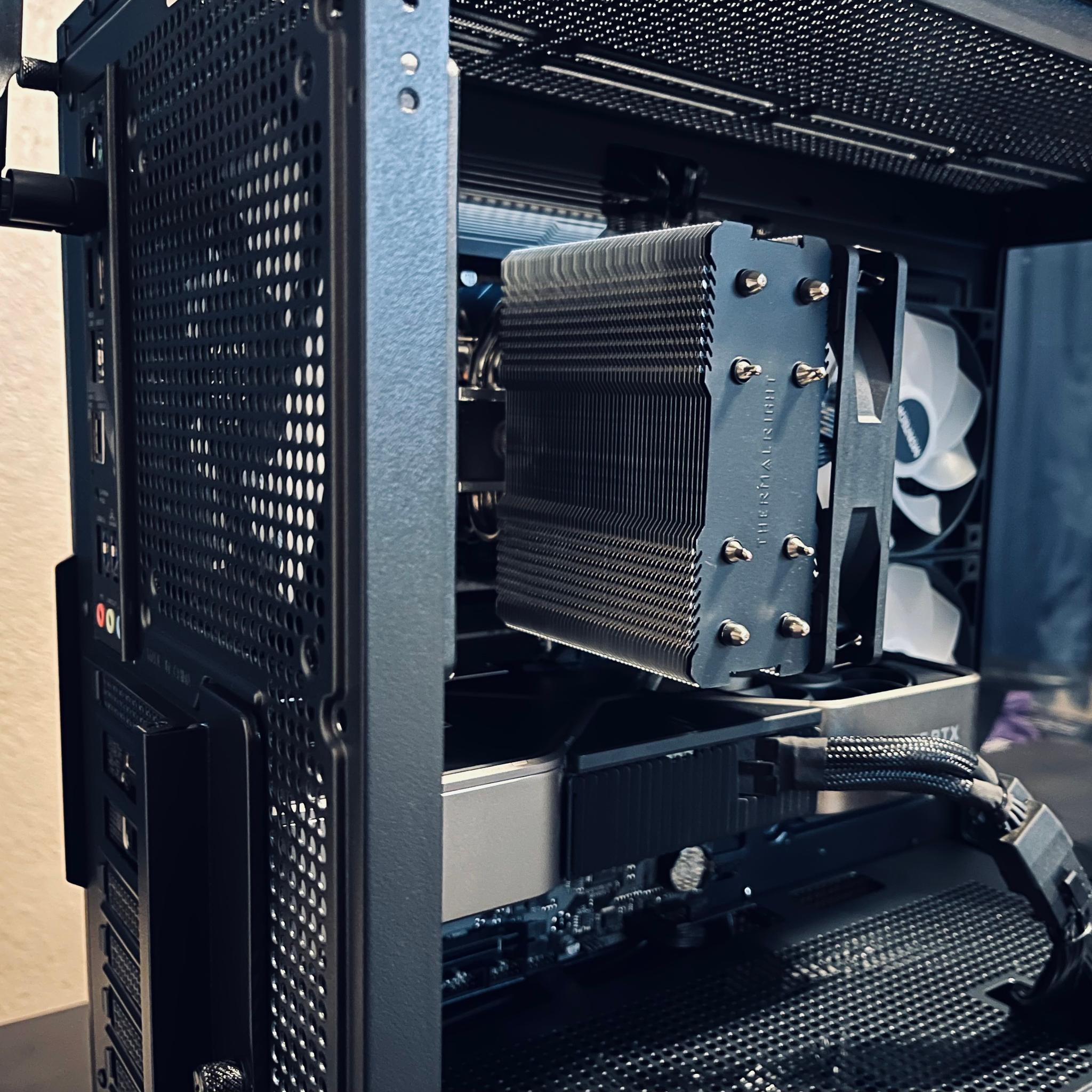 Pro Gaming PC |RTX 3080 // Ryzen 7700X // 32GB DDR5|