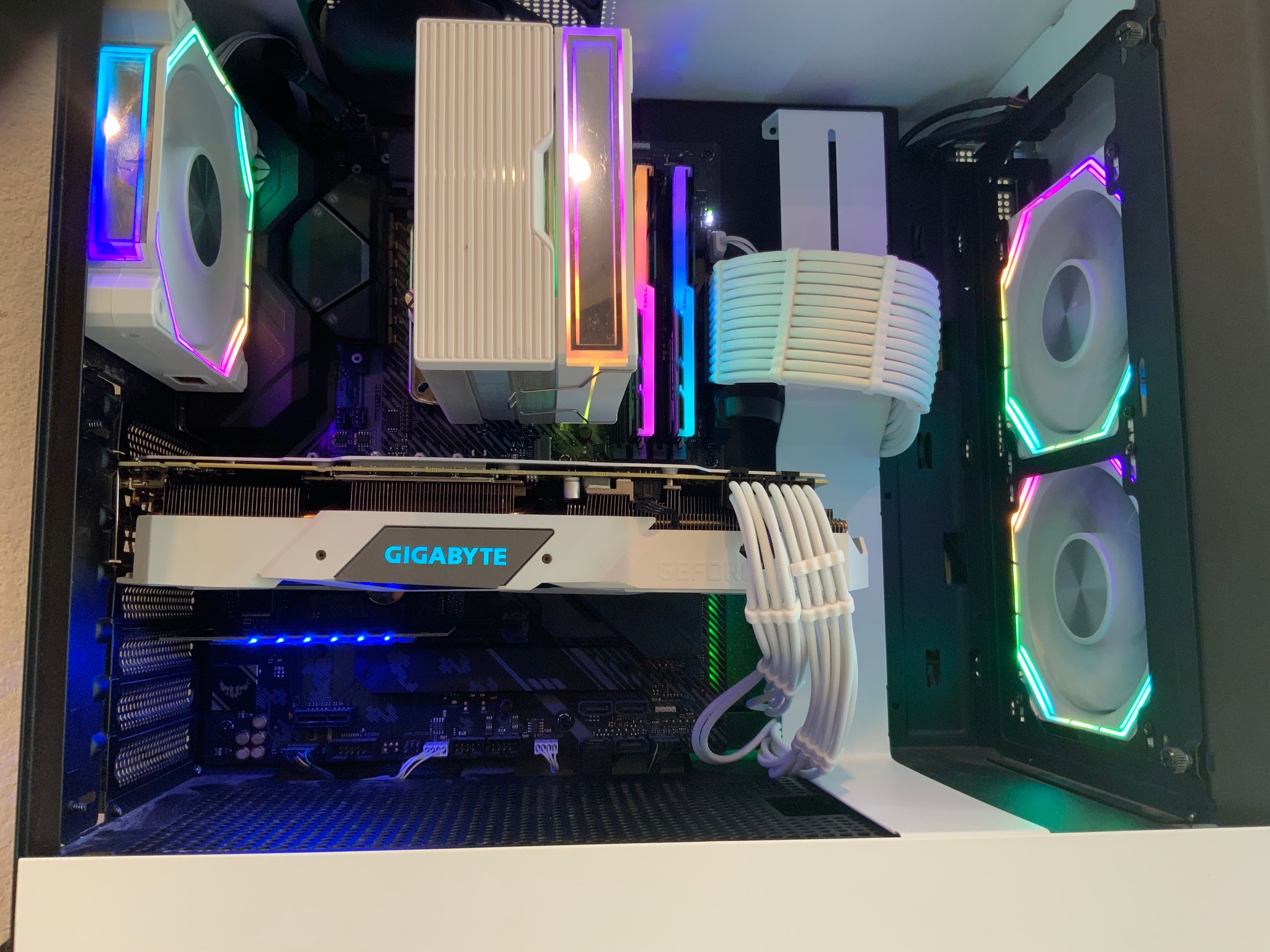 ❄️ RTX 2070 SUPER | RYZEN 7 3700X | 512GB SSD | 16GB DDR4 | 650W | WHITE ❄️
