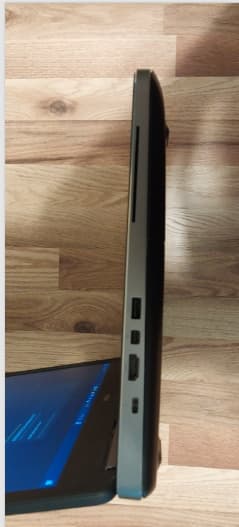 Gaming laptop-Dell Precision 7520 - i7-7820HQ - 16GB RAM - Nvidia M2200 1tb nvme