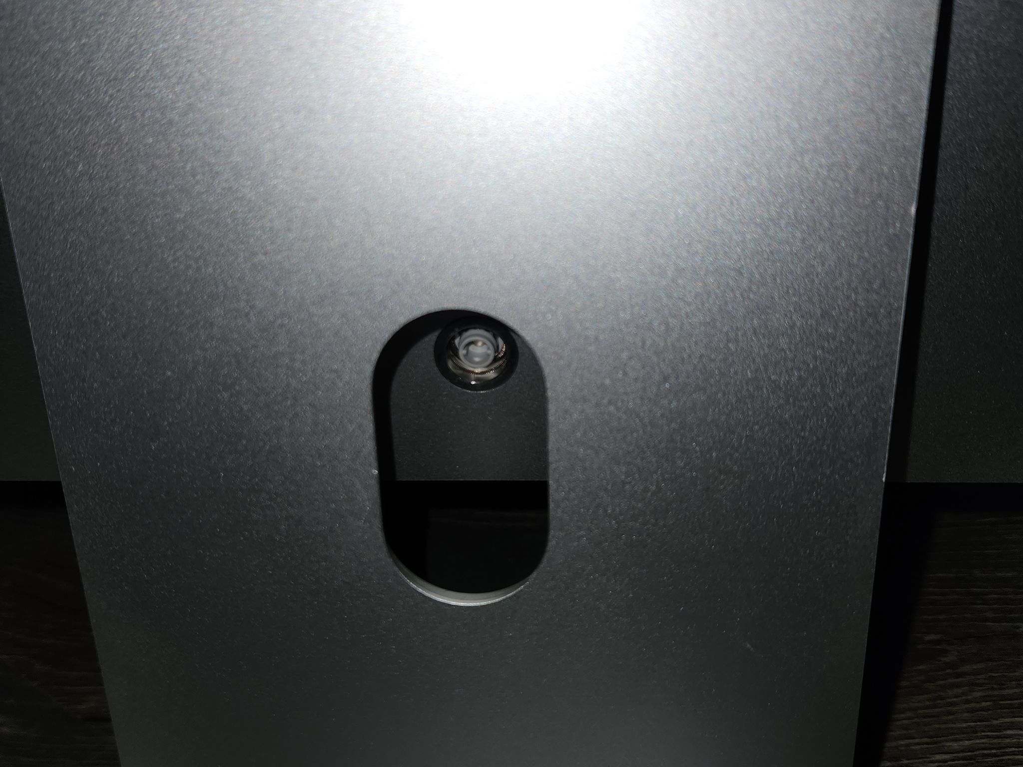 iMac 24" desktop computer damaged screen
