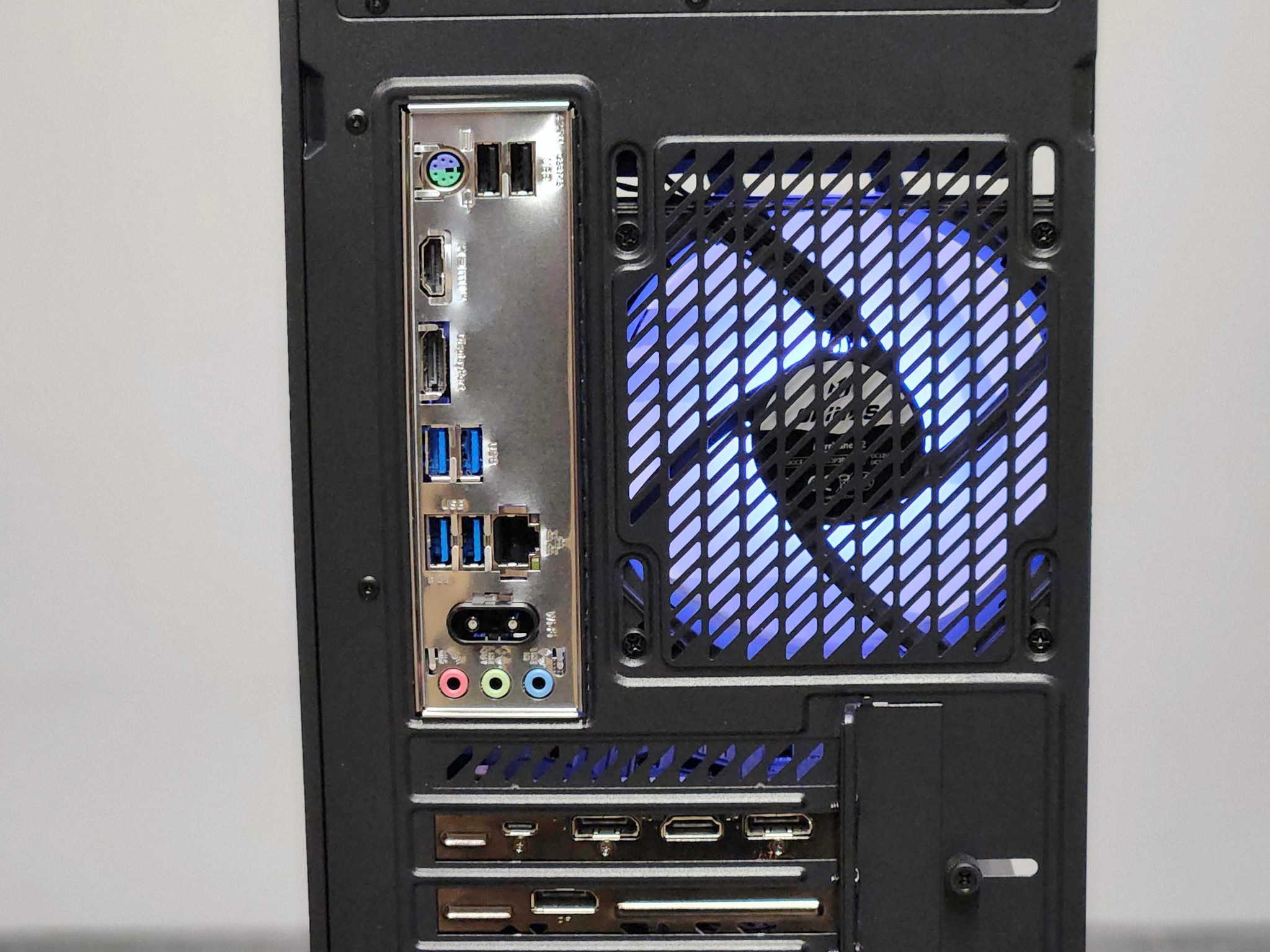 RTX 2080 Super 8GB | Ryzen 5 5600X | 32GB DDR4 | 512GB SSD | Gaming PC
