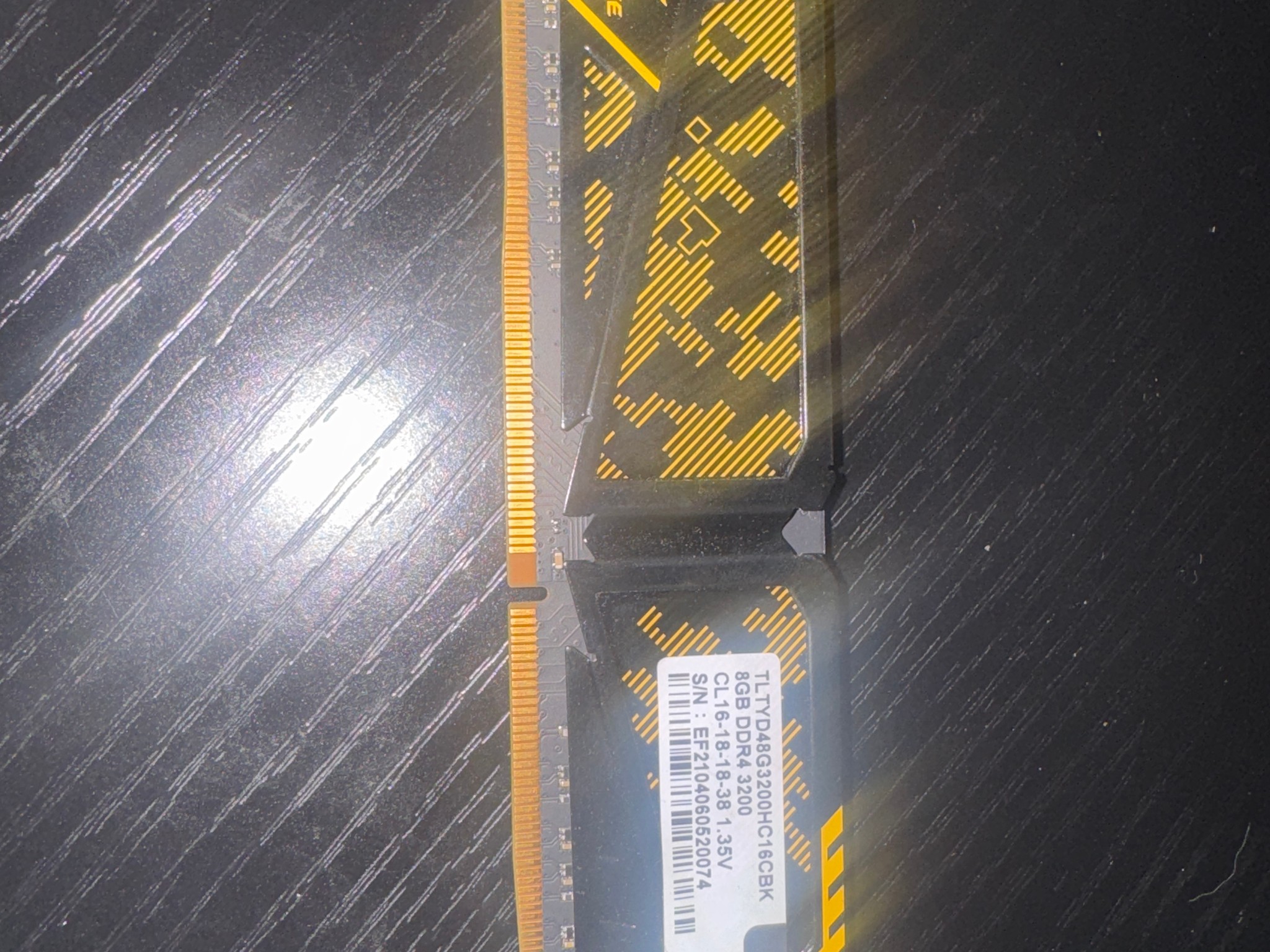 TEAMGROUP T-Force Delta TUF Gaming Alliance 16GB DDR4-3200 (2x8GB)