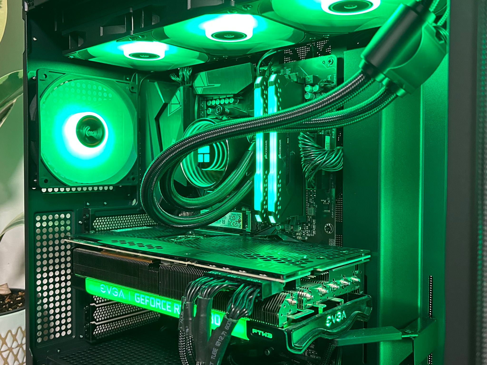 RTX 3080 | Ryzen 7 5800X | 32GB DDR4 | 1TB NVMe | 360mm AIO | 850W Gold