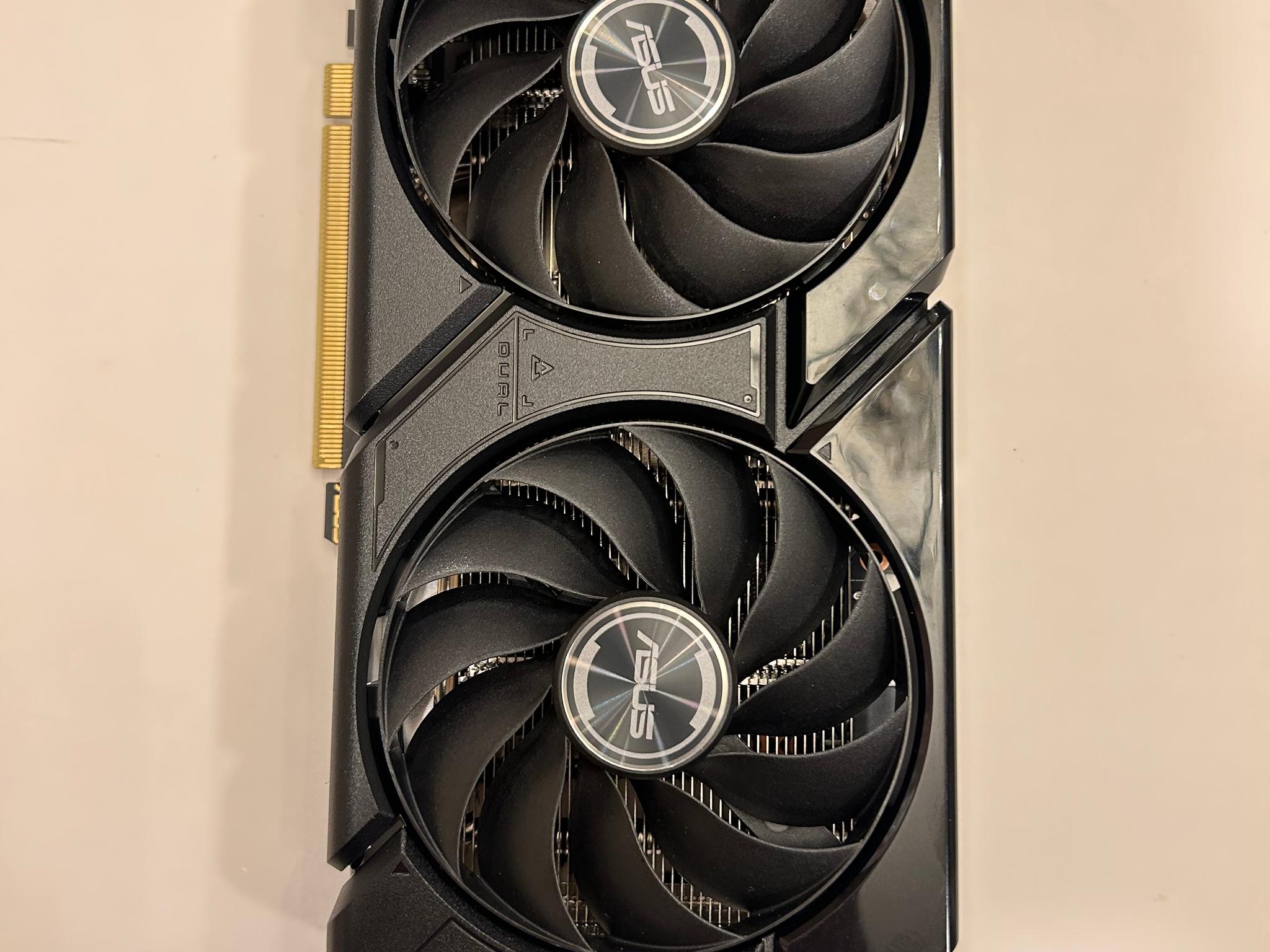 ASUS RTX 4070 EVO 12GB