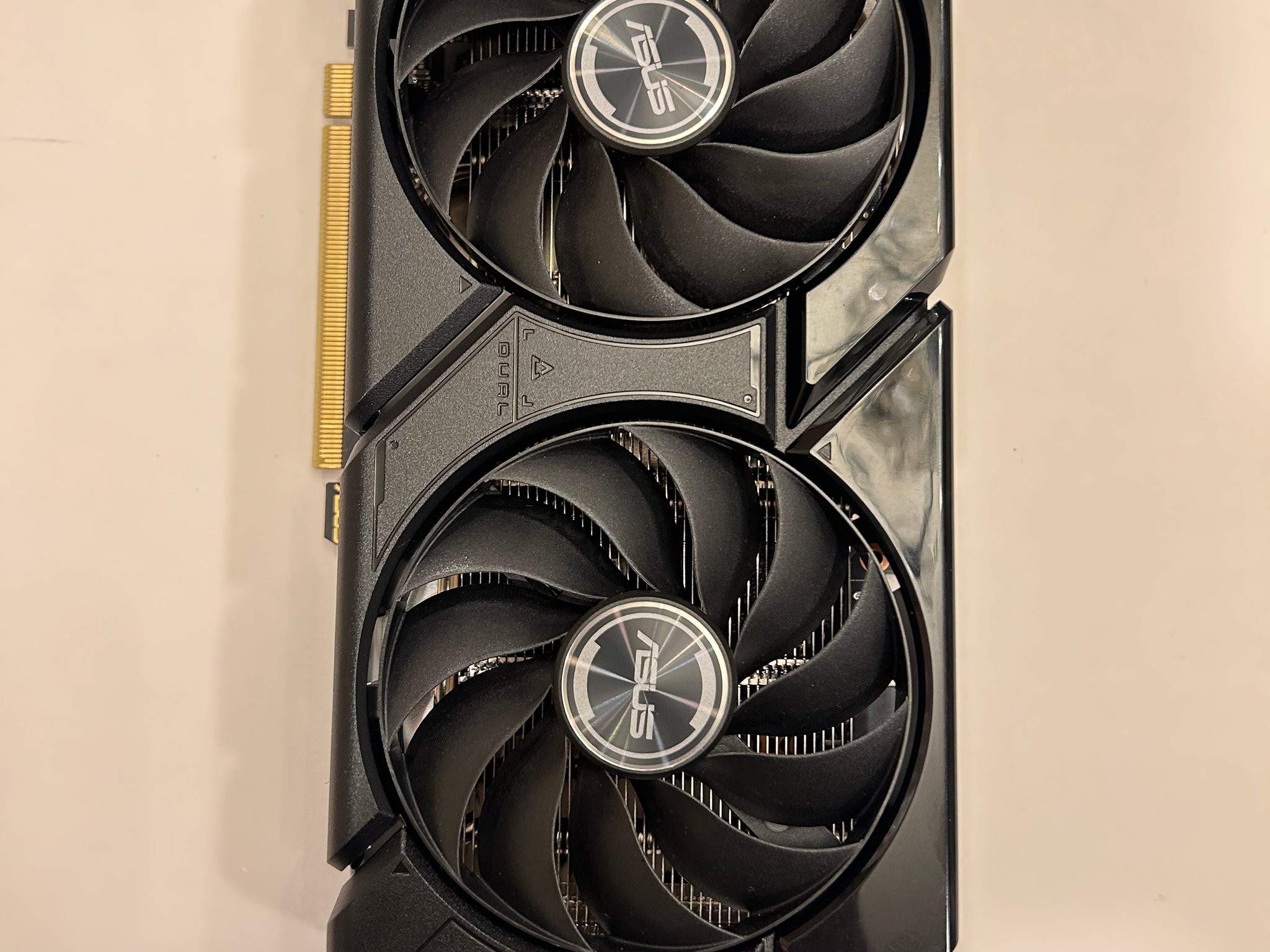 ASUS RTX 4070 EVO 12GB