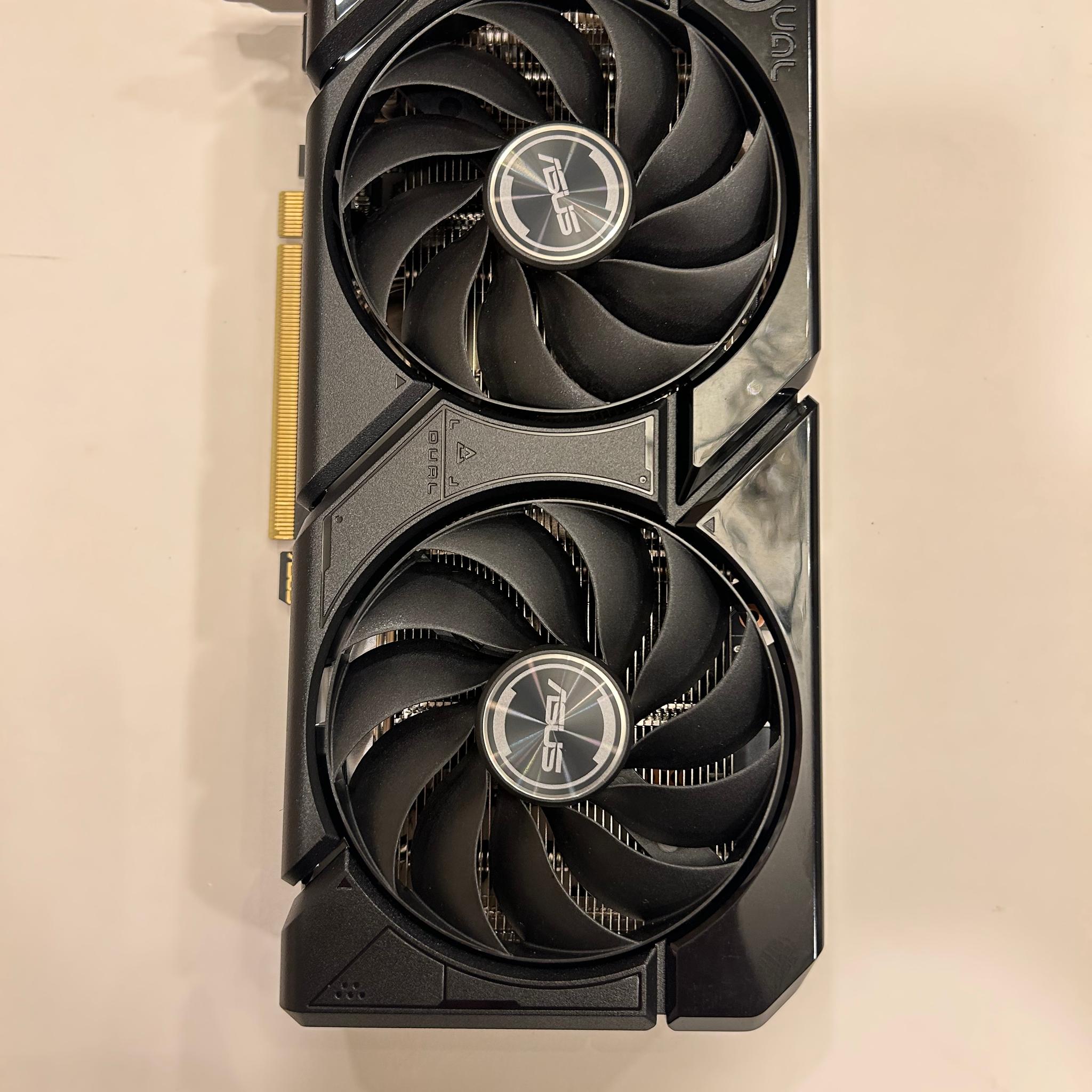 ASUS RTX 4070 EVO 12GB