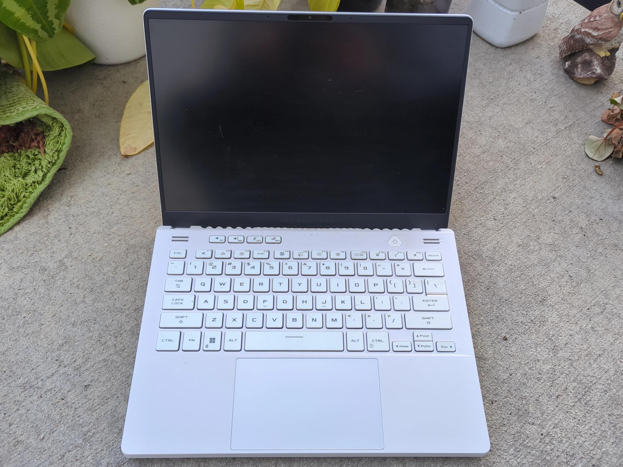 Asus G14 2022 Ryzen 9 6900HS RX 6700S