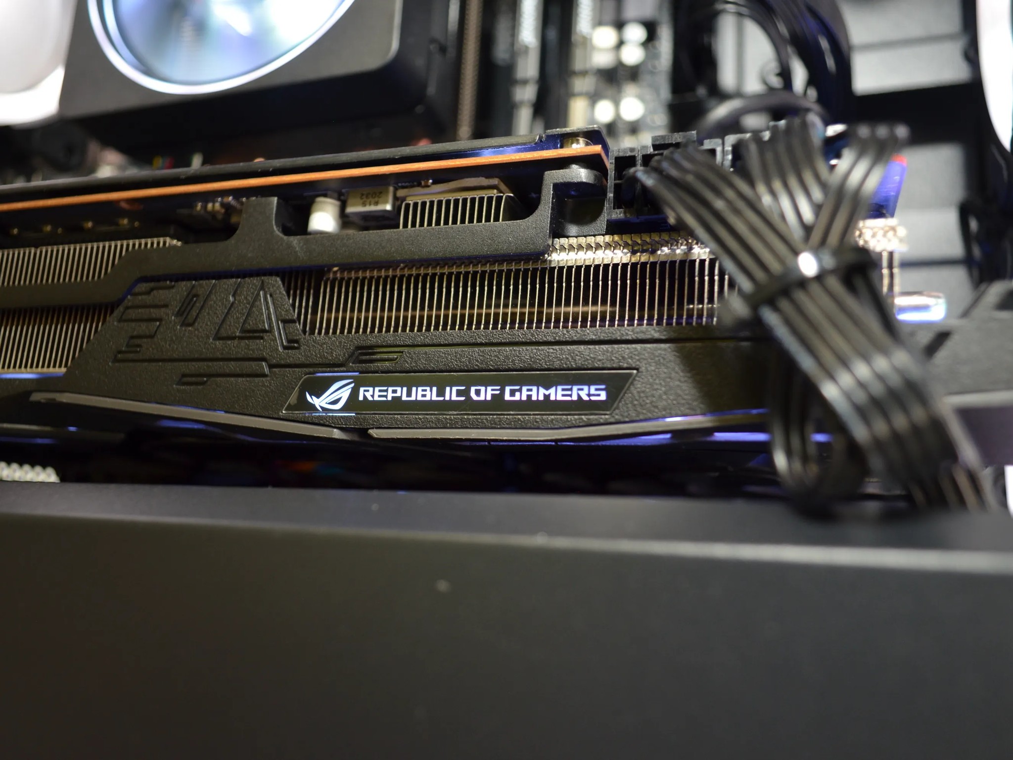 🌑Dark Knight - V2⚔️ | RX 5700 XT | Ryzen 5 3600 | 1tb Storage| 16gb Ram