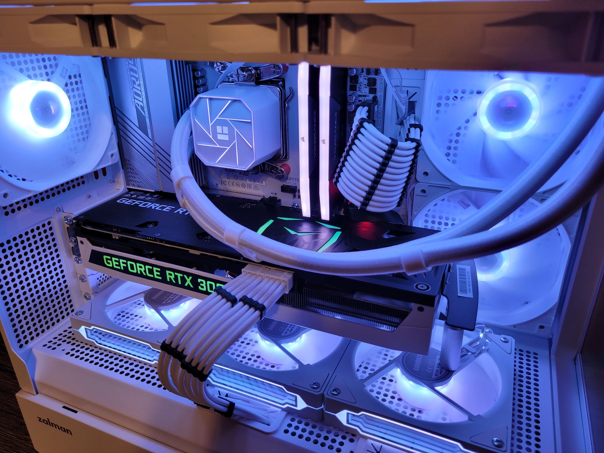 White RTX 3080 Gaming PC (Ryzen 5 7600X | 32GB RAM | 1TB SSD | WiFi 6 + BT)