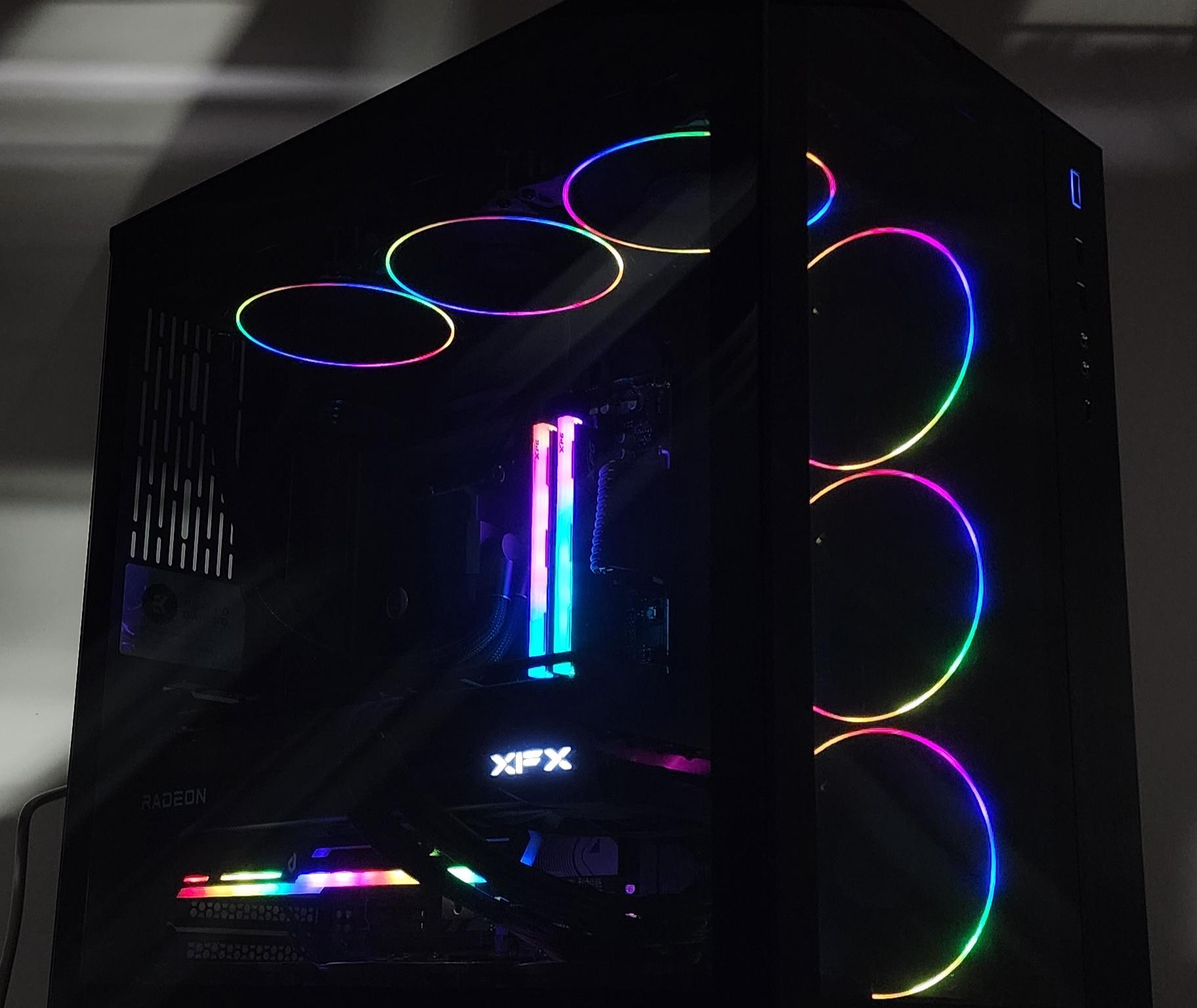 Gaming PC Ryzen 7 9700X 32GB RAM 2TB SSD RX 9070 XT 16GB Windows 11 Computer