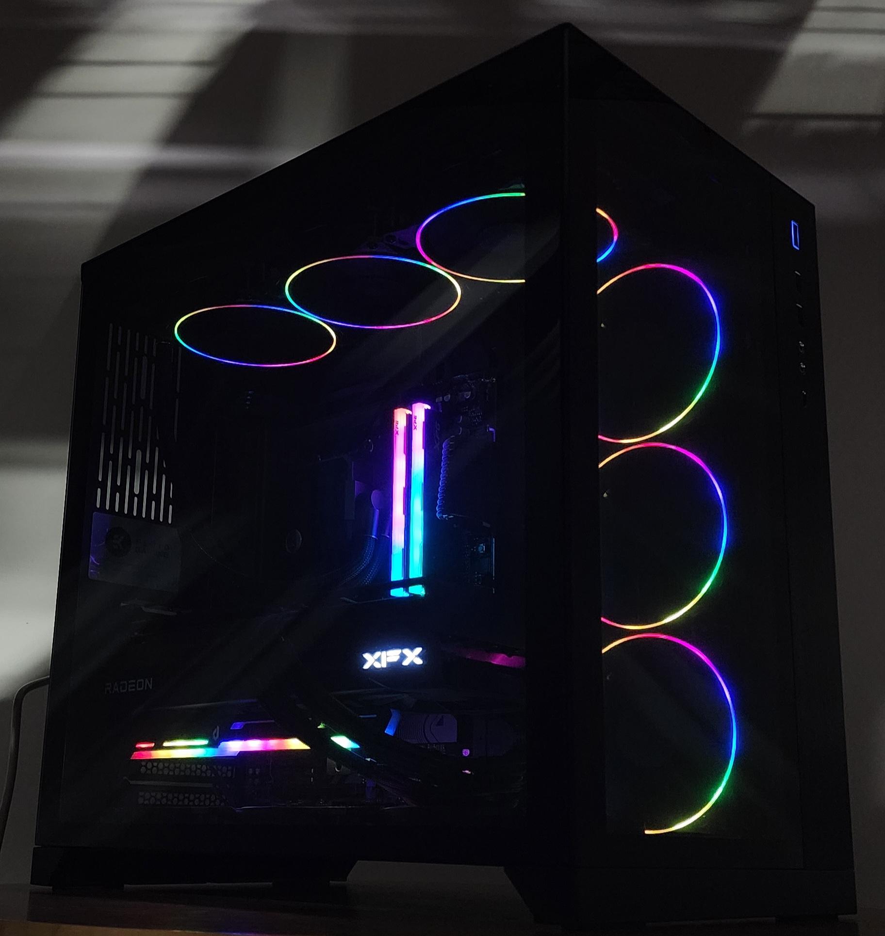 Gaming PC Ryzen 7 9700X 32GB RAM 2TB SSD RX 9070 XT 16GB Windows 11 Computer