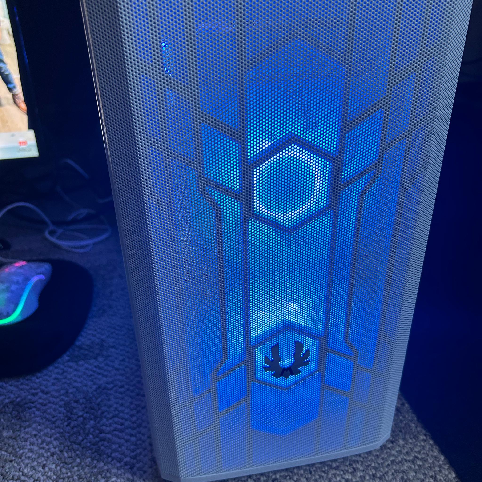 WHITE GAMING PC I3-12100F - RTX 3060