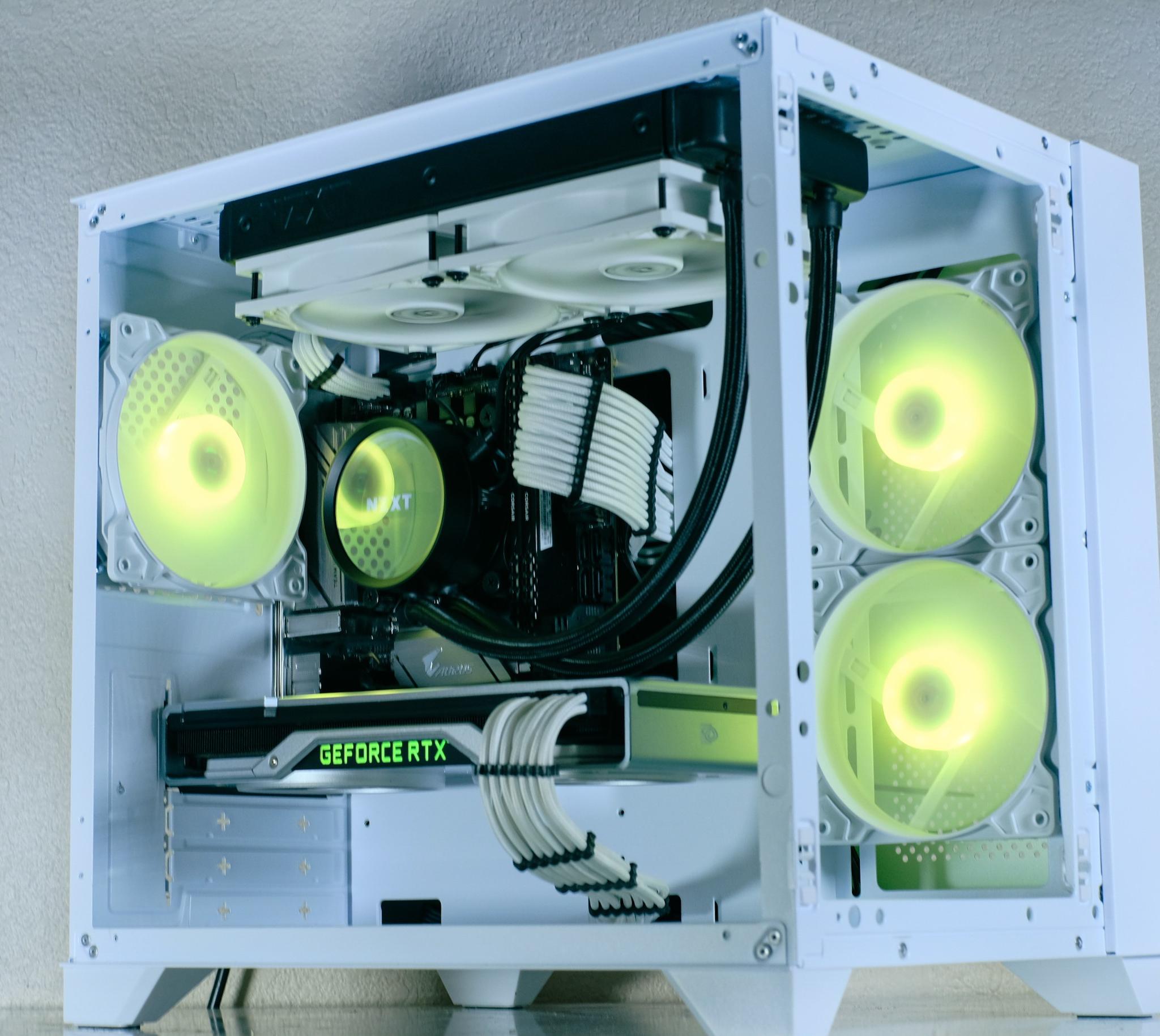 ☾ Luna ☽ | Intel Core i7-9700K | Nvidia RTX 2070 Super | Corsair Vengeance LPX 16 GB