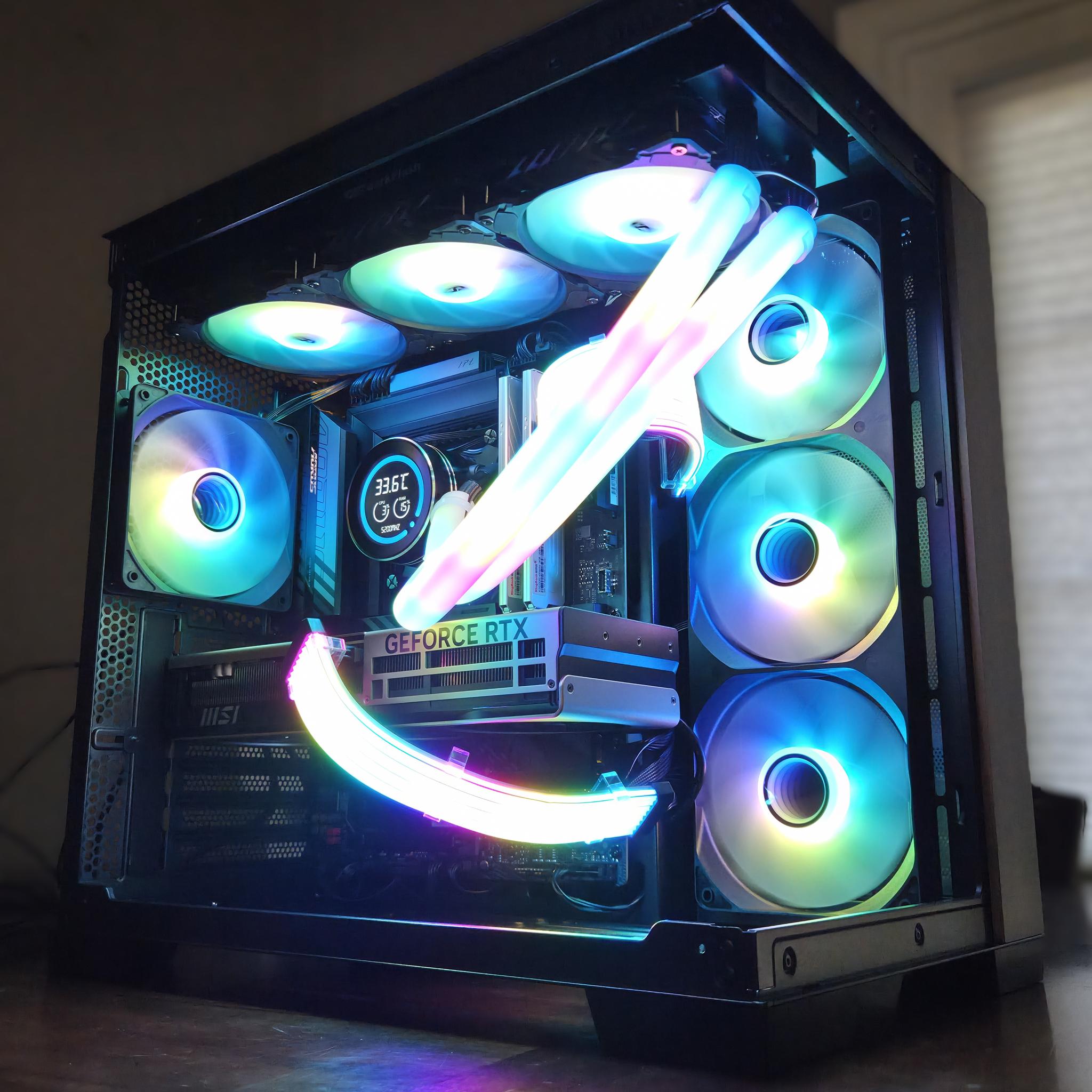 The Sentinel! 🛡️– Core Ultra 7 265KF • RTX 5070 Ti • 32GB DDR5 • 2TB NVMe • Temp Display