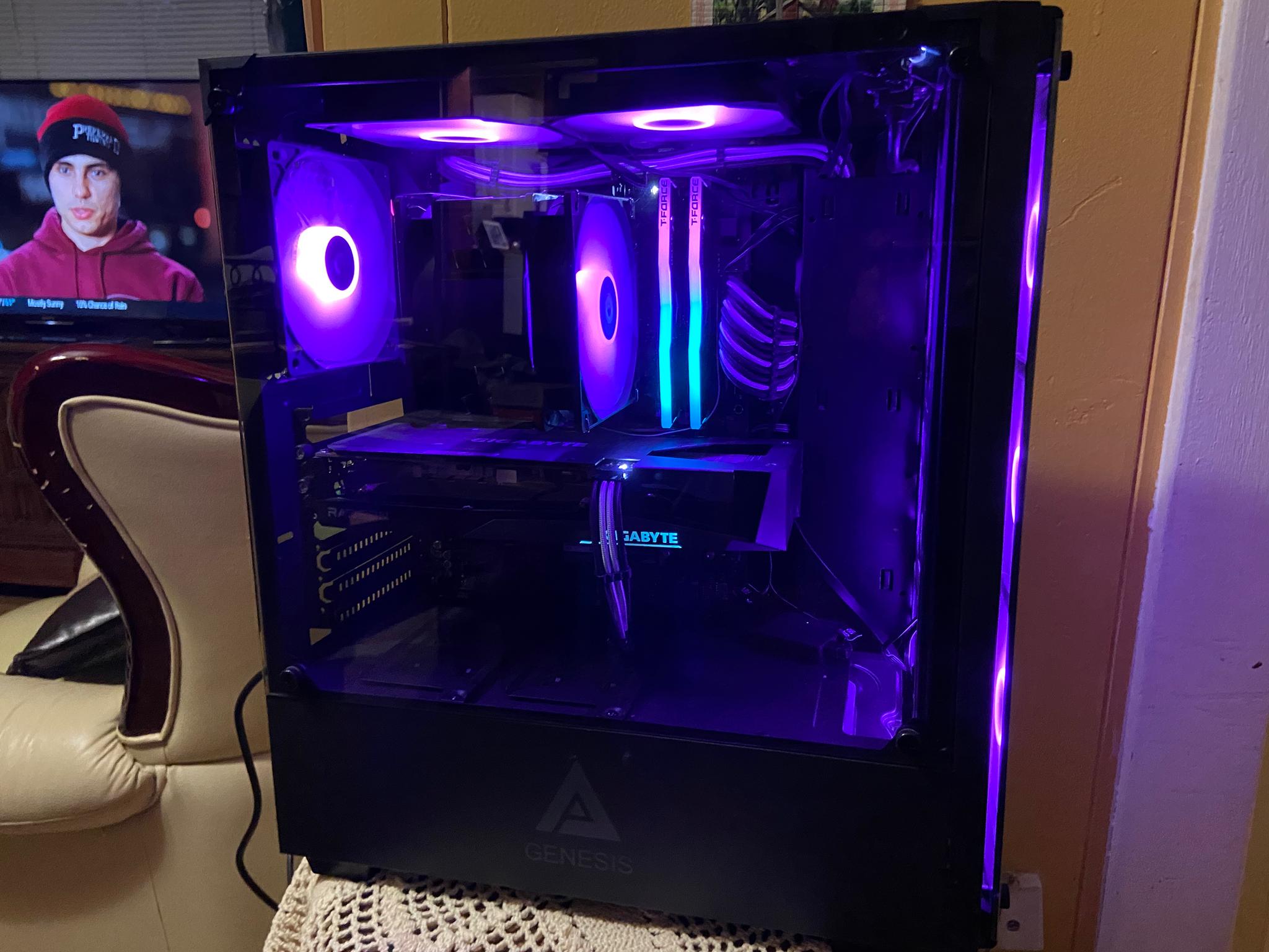Gaming PC: Ryzen 5 3600, RX 6600xt, 16GB DDR4 Ram, 1TB M.2 SSD + 1TB HDD, Windows 11 Pro