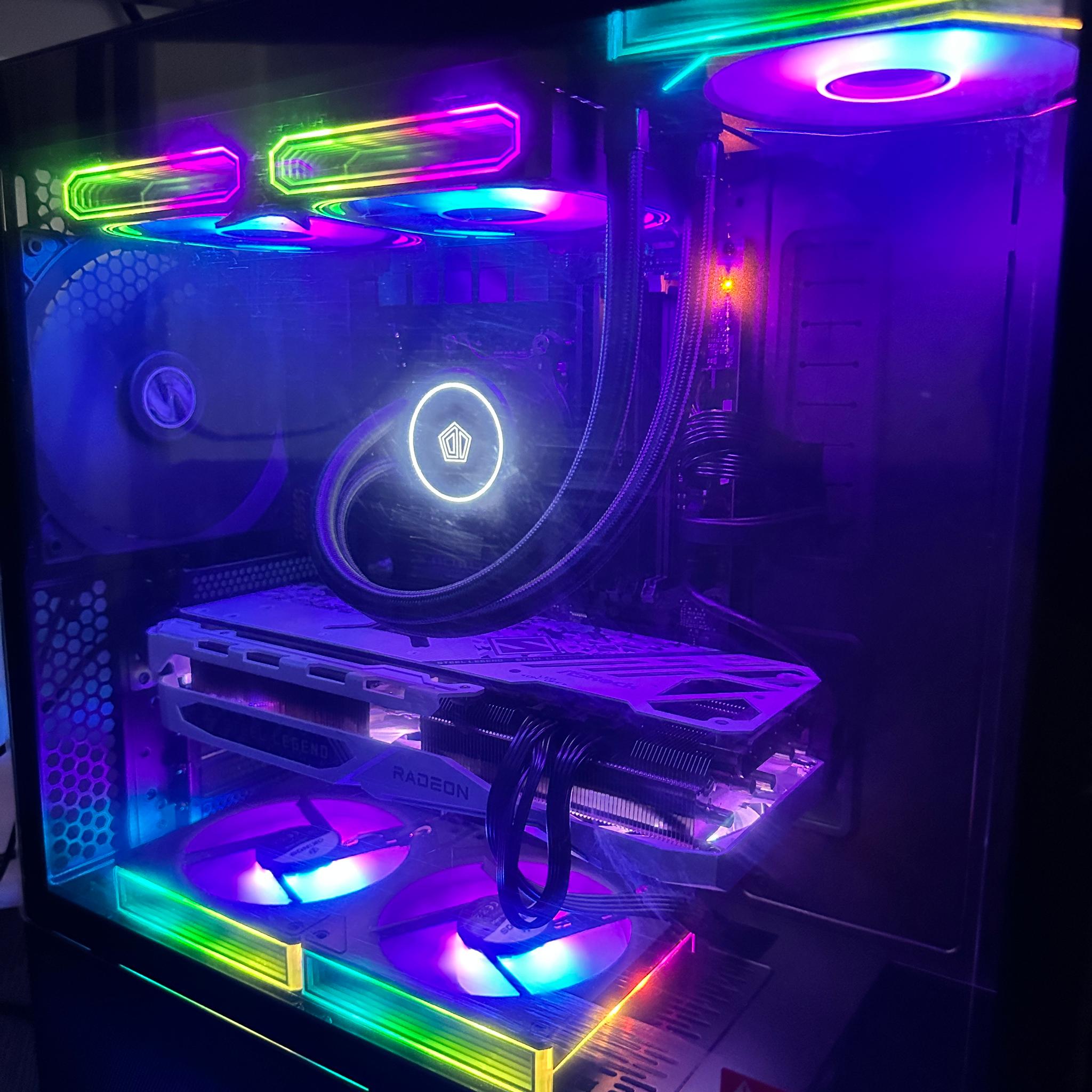 Ryzen 7 7700x, rx7900 gre, DDR5 32gb