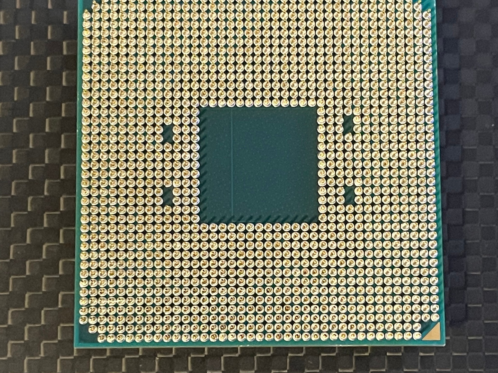 Used, Ryzen 3 3100 with cooler and box