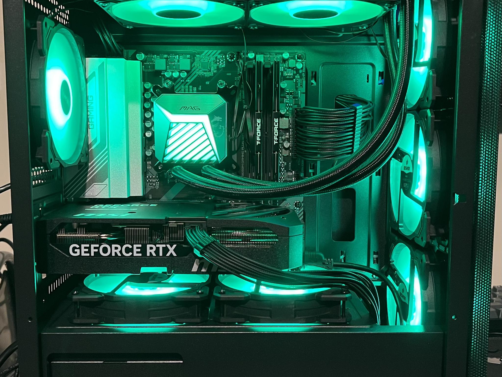 *Team Green 2.0* - Ryzen 5 9600x 32 GB DDR5 B650 MB RTX 5070 1.25 TB NVME SSD ARGB fans ALL NE...