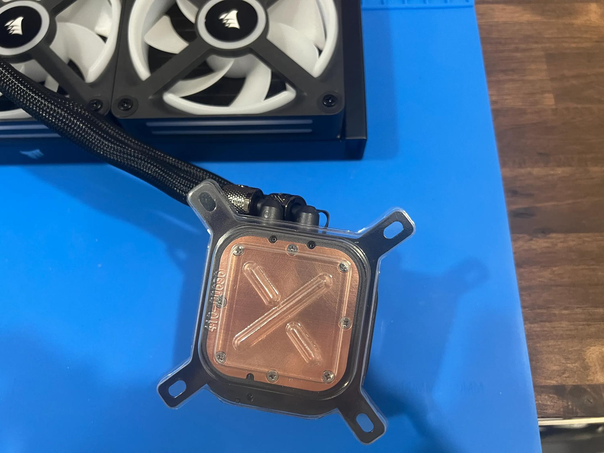 CORSAIR ICUE LINK H150i LCD