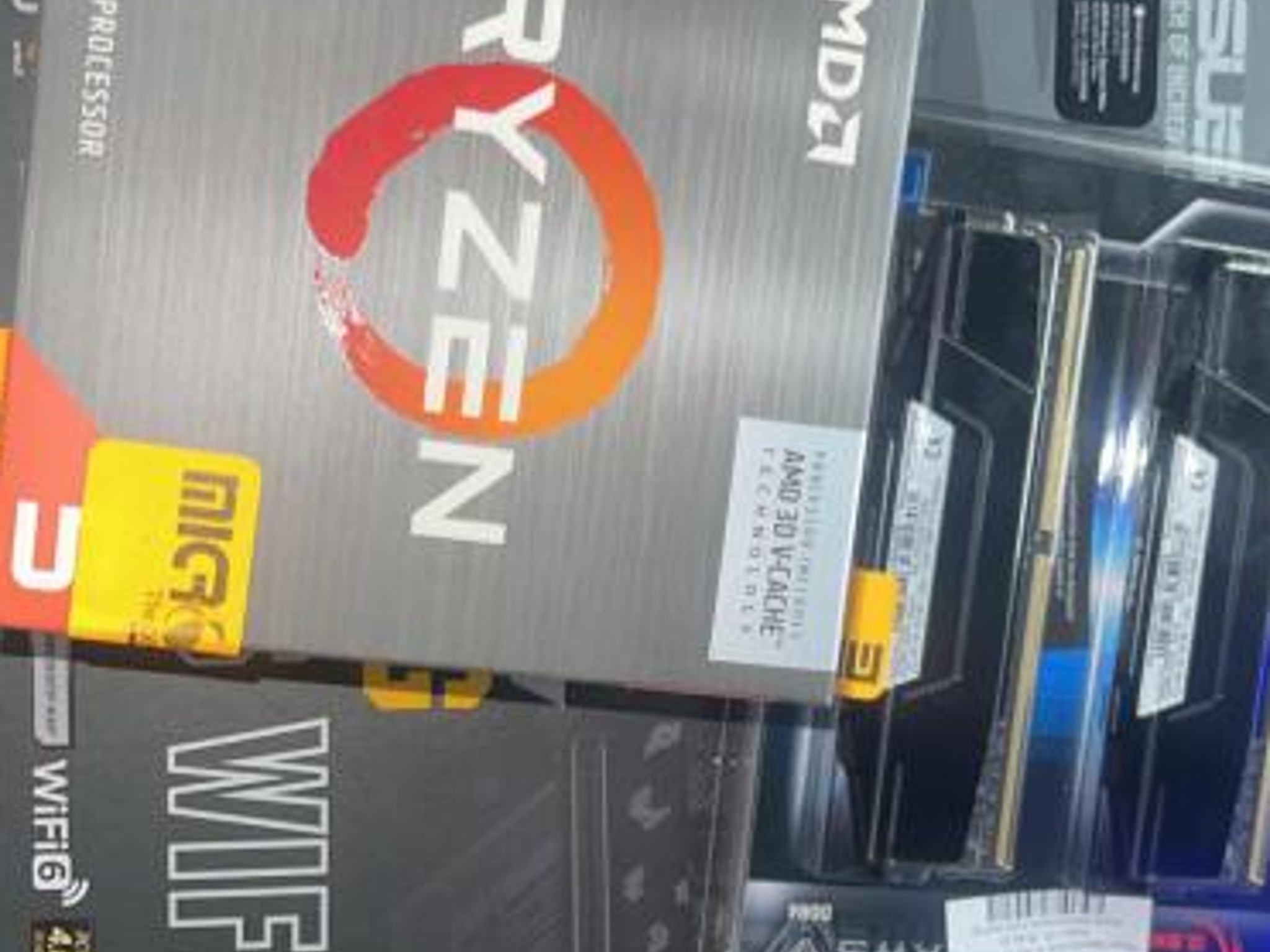 AMD Ryzen 5 5600X3D, ASUS TUF Gaming B550 Plus WiFi II DDR4, G.Skill Ripjaws V 16GB DDR4-3200