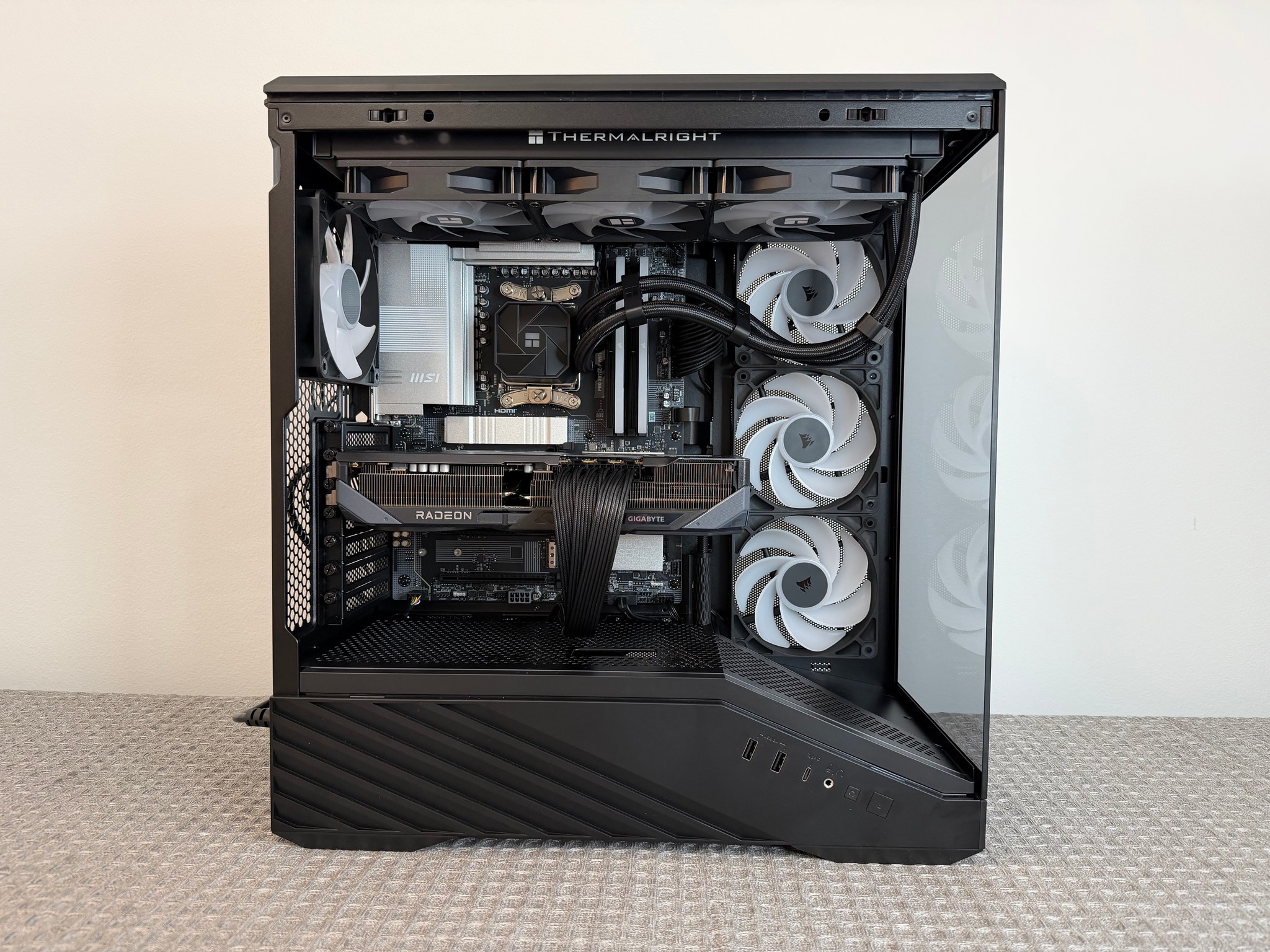 RX 9070 XT 16GB OC • RYZEN 7 9800X3D • X870-P WIFI • 32GB DDR5