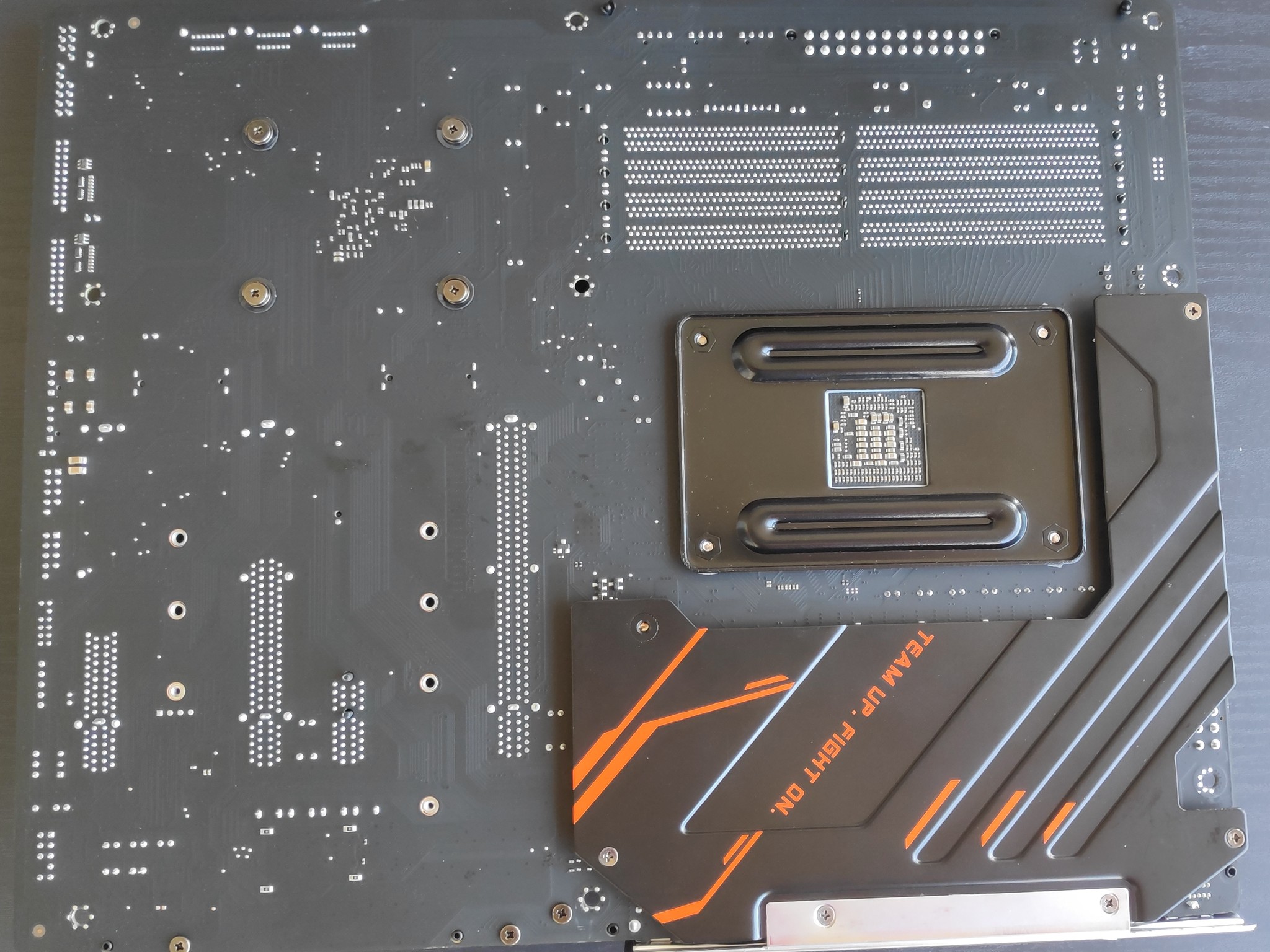 Gigabyte X470 Aorus Gaming 7 Wifi Socket AM4 Motherboard for AMD Ryzen Processors (Open box)