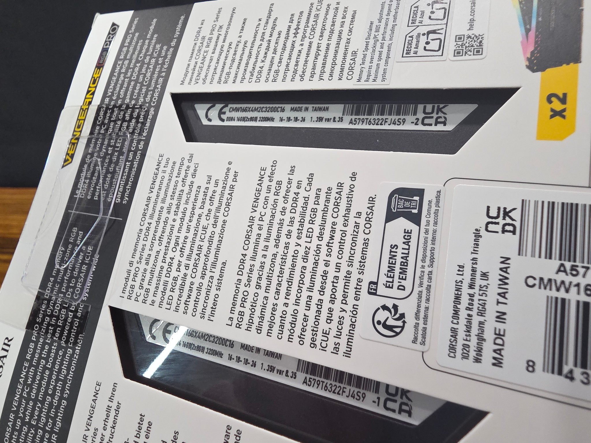 Corsair Vengeance RGB Pro (CMW16GX4M2C3200C16) 16GB DDR4