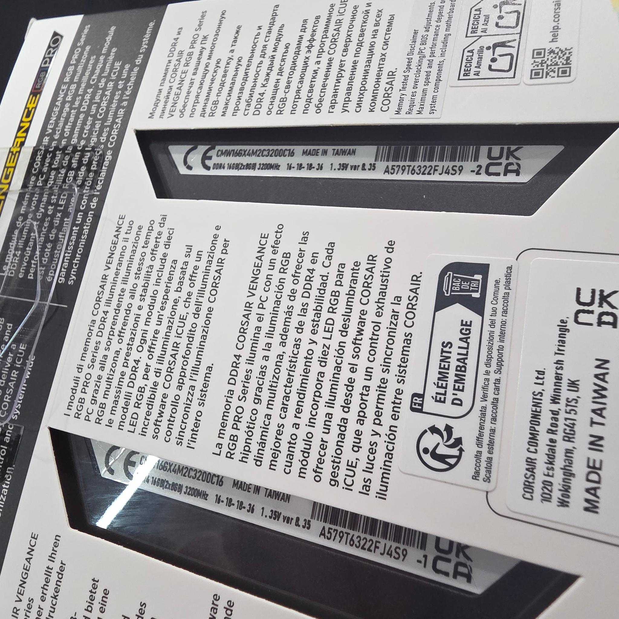 Corsair Vengeance RGB Pro (CMW16GX4M2C3200C16) 16GB DDR4