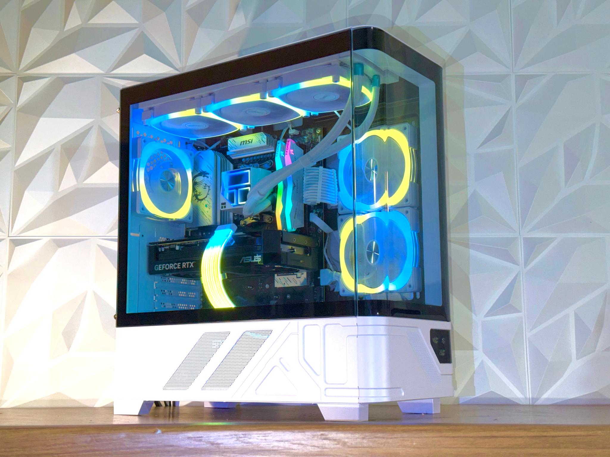 ❄️Ryzen 7600X3D + 9070XT/RTX 5070 |DDR5| 1TB SSD | Windows 11 Pro ❄️ “AURORA CUBE” LCD Showcase PC