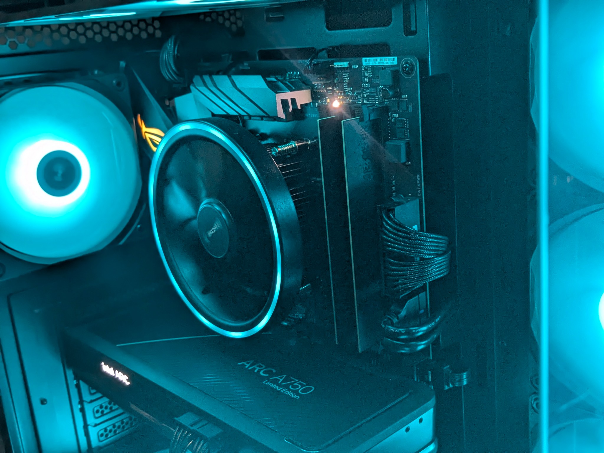 Intel ARC A750🖤Ryzen 5 5500🖤16GB RAM 🖤1TB Nvme/HDD🖤 Windows 11 Pro