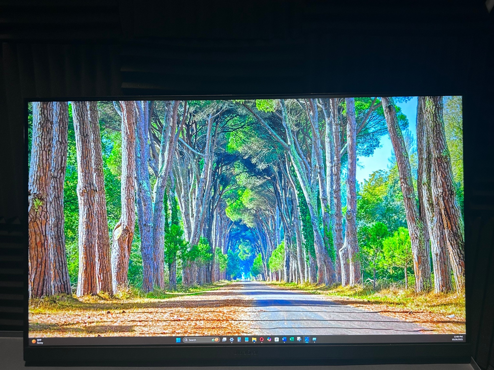 LG 32 Inch UltraGear™ 4K UHD 1ms 144Hz Gaming Monitor