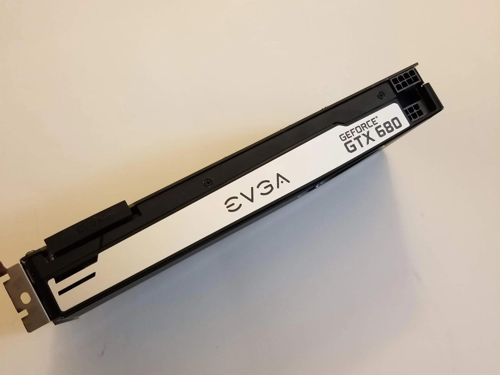 EVGA Nvidia GeForce GTX 680 Graphic Card Signature 2 GB GDDR5 GPU Video Gaming