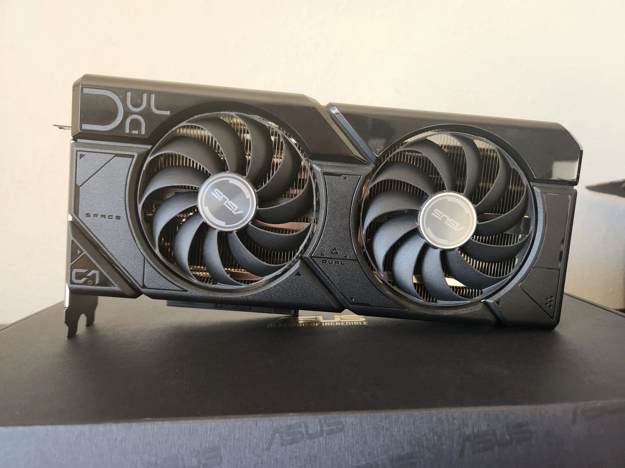 ASUS Dual OC Radeon RX 7800 XT 16GB