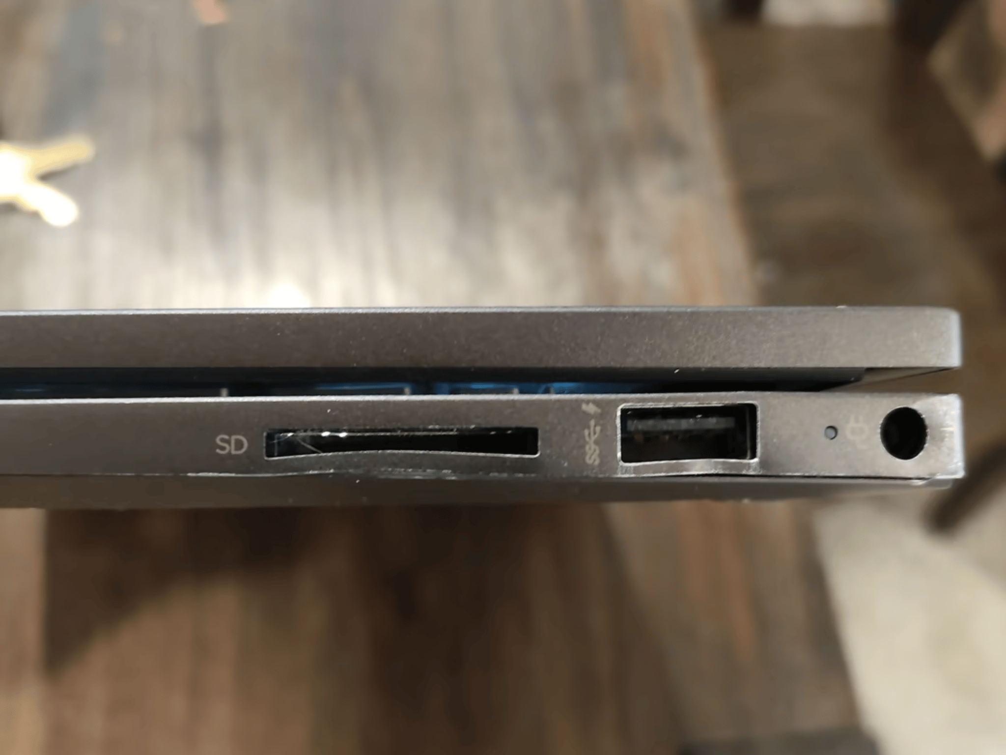 Scratch and Dent HP Envy 15" 2-in-1 w/ Ryzen 7 4700U | 8GB Ram | 500GB SSD