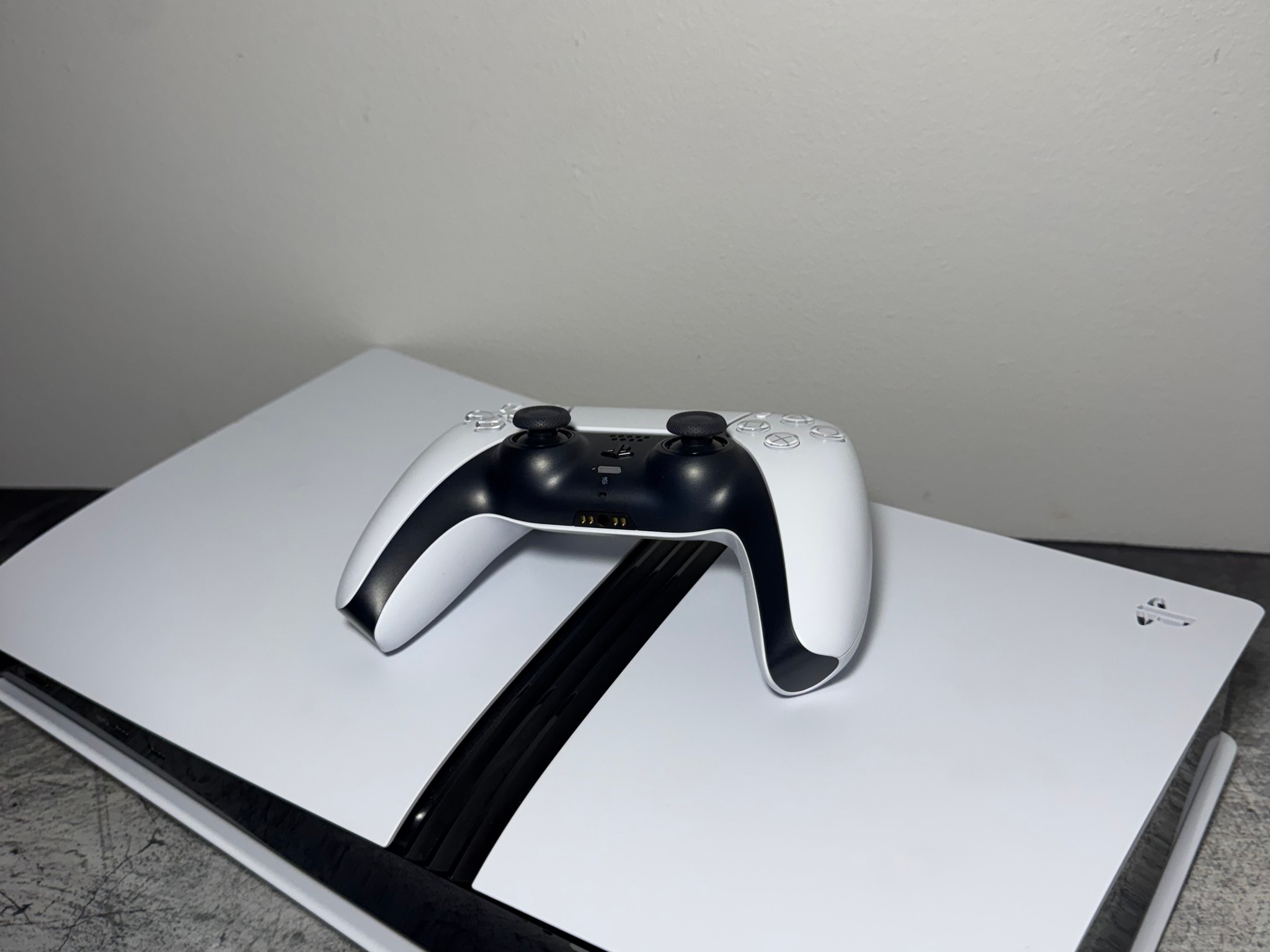 PlayStation 5 Pro Digital 2TB w/ White Controller