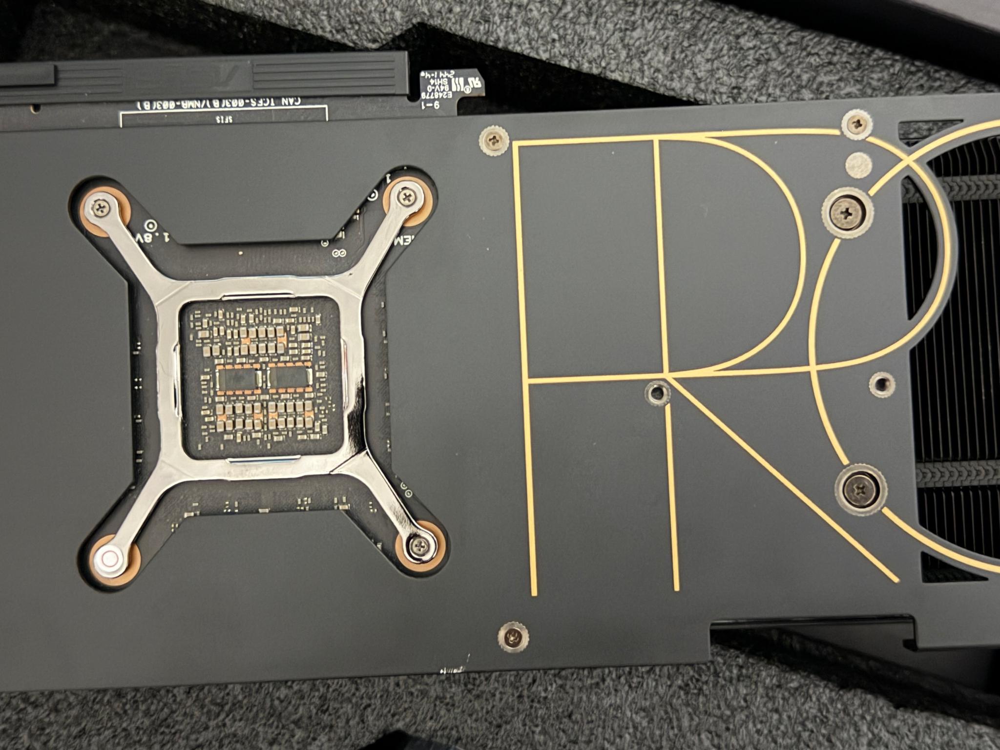 Asus ProArt OC GeForce RTX 4070 Ti SUPER 16gb vram SFF
