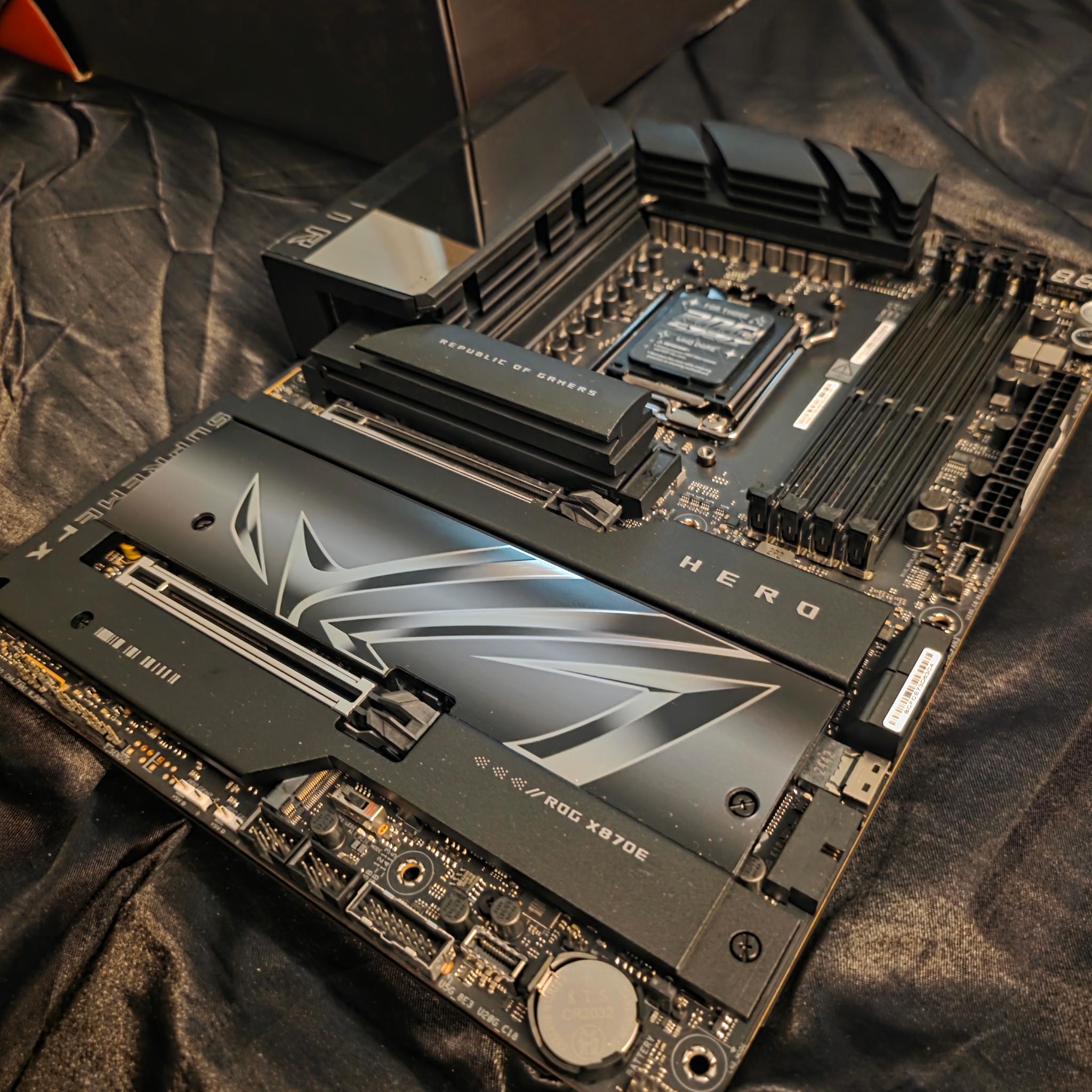 Rog crosshair x870e hero