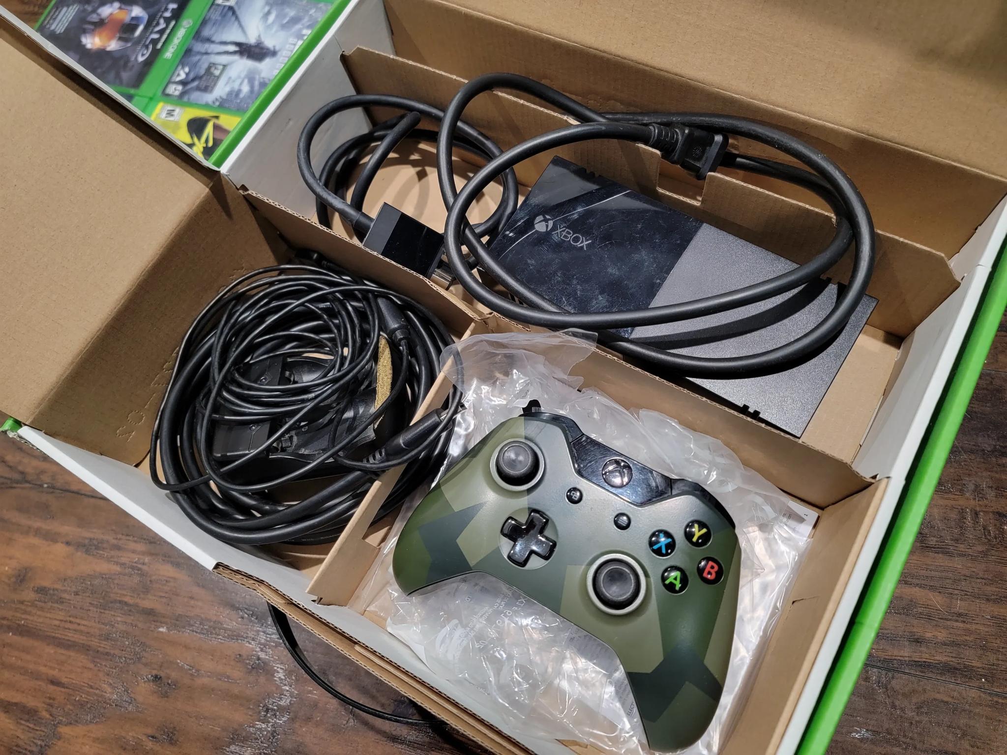 Xbox one with elite series 1 controller and 8 games