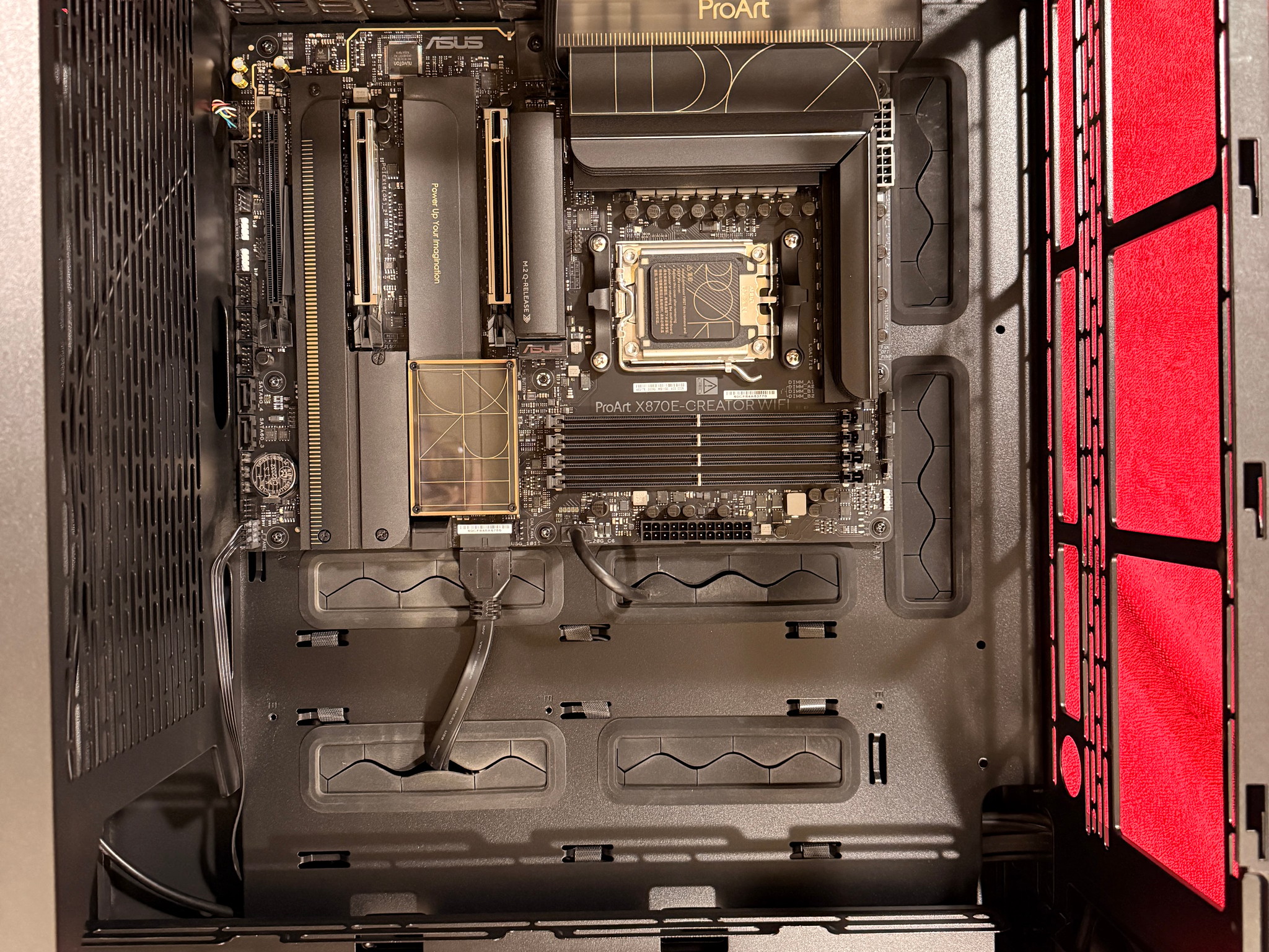Asus X870E-Creator Proart MOBO, 48GB DDR5 and Fractal North XL bundle