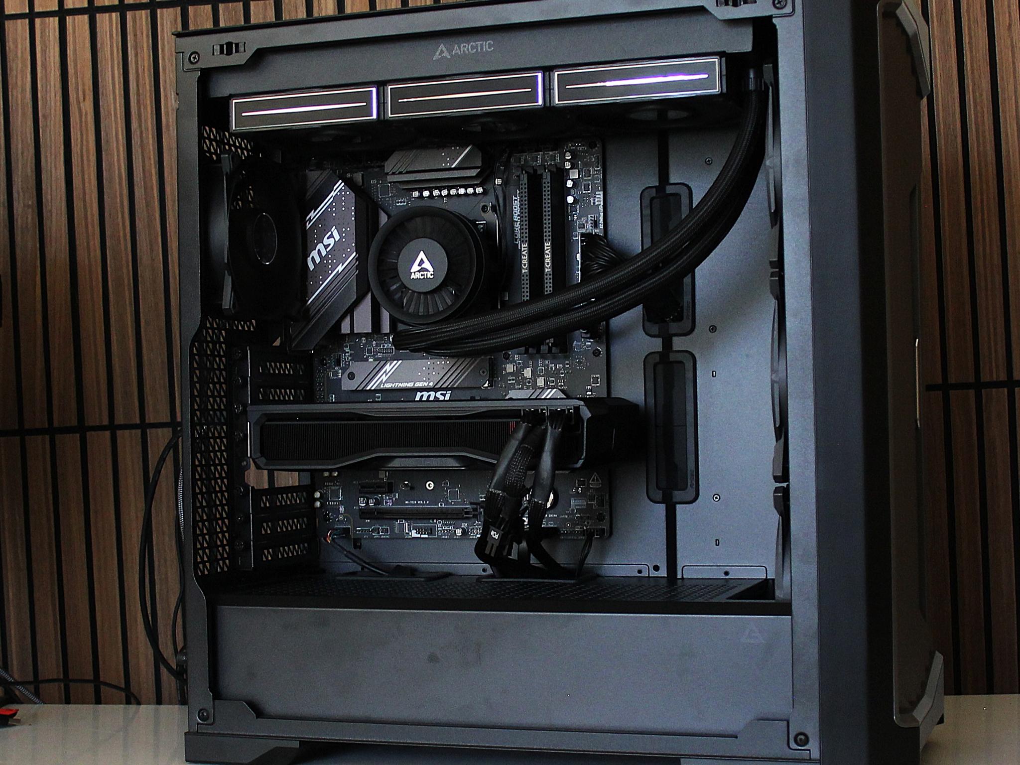 Stealth Machine V2 | 7800X3D | 7900XT 20GB | 32GB DDR5 | Arctic Cooling| 850W | WIN11 | AM5