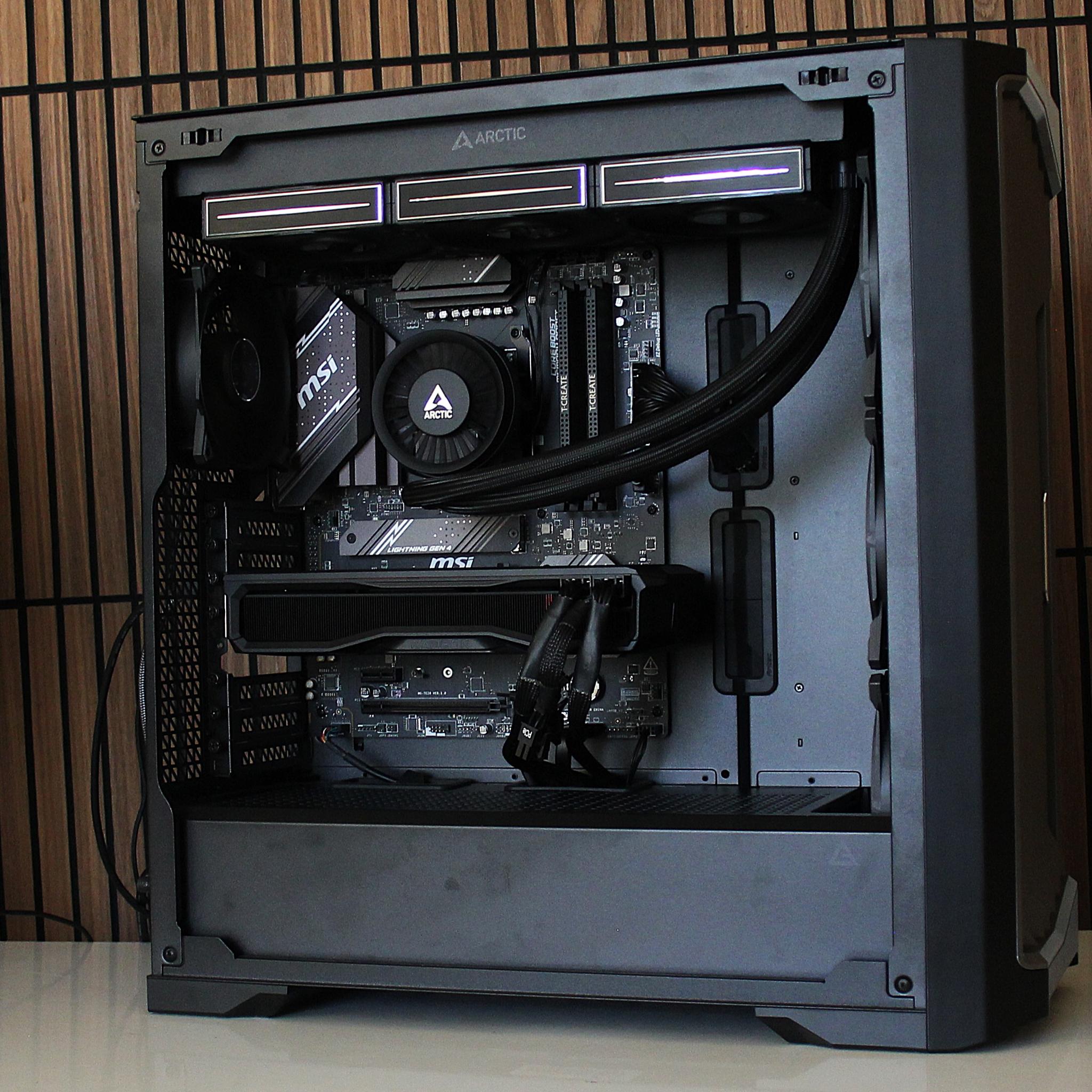 Stealth Machine V2 | 7800X3D | 7900XT 20GB | 32GB DDR5 | Arctic Cooling| 850W | WIN11 | AM5