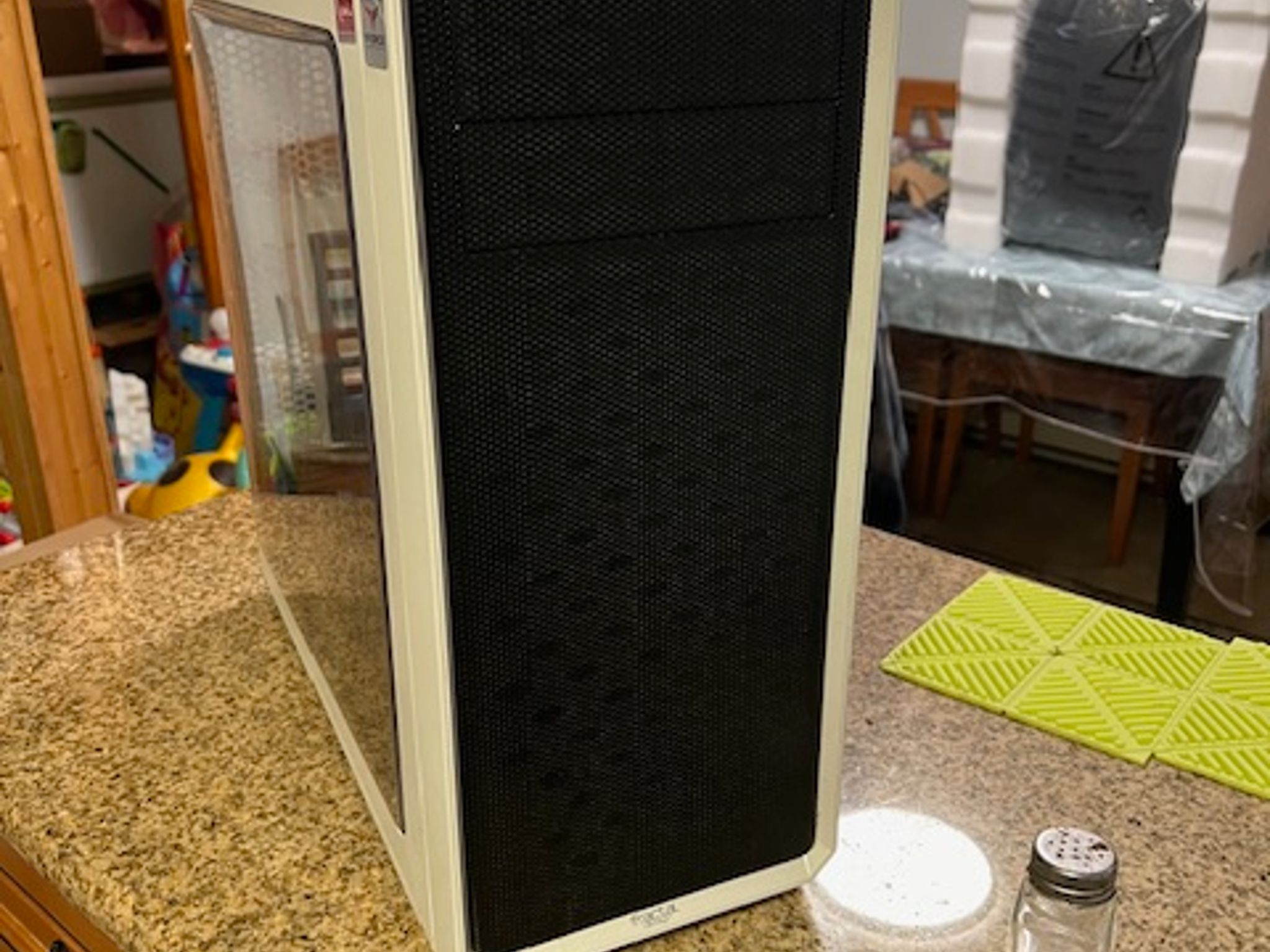 Fractal Design Focus G Mid-Tower Case (White) + Corsair 850 Watt Power Supply