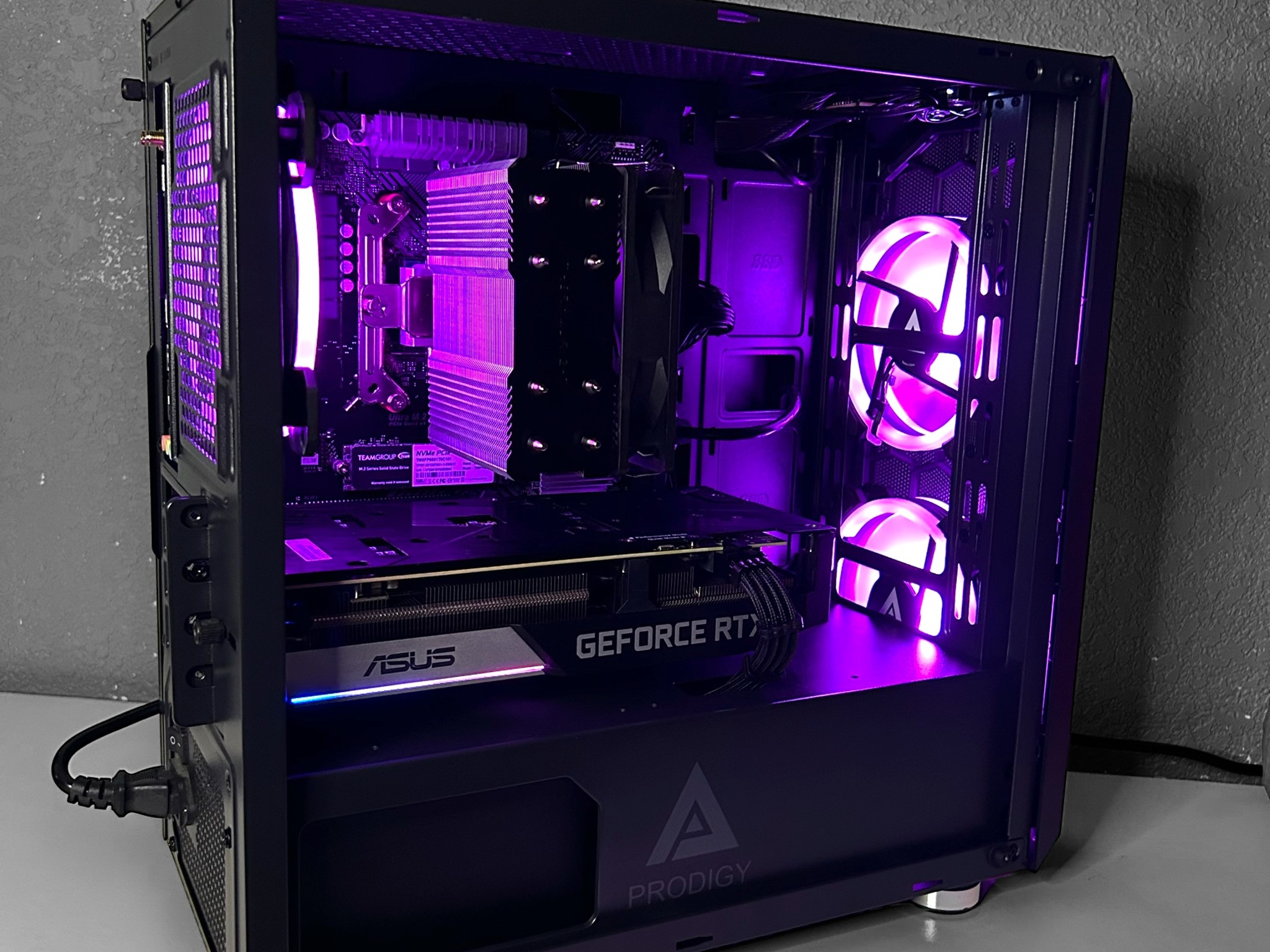 ⚫️🟣⚫️ | RTX 3060 Ti | Ryzen 5 5600 | 16GB Crucial Ballistix 3200Mhz