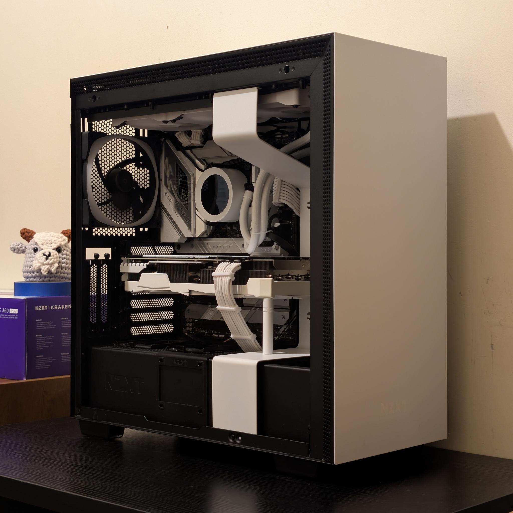 🐼🔳 1440p Gaming Beast | RTX 3080Ti | i7 13700KF | 1TB SSD | 32GB RAM | WiFi 6 & Bluetooth 🔳🐼